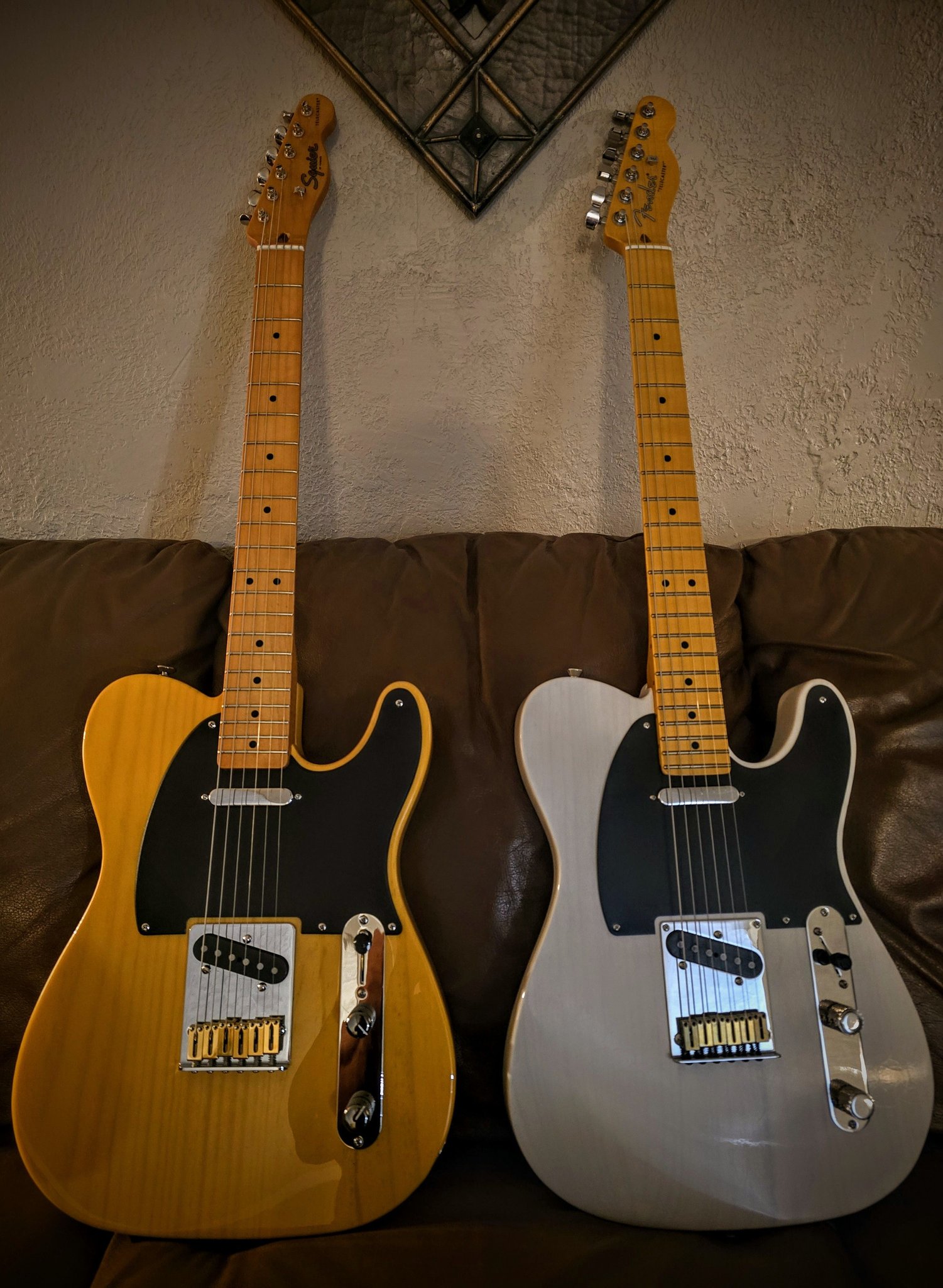 1972 is back with this beautiful '72 Tele Custom in black! All