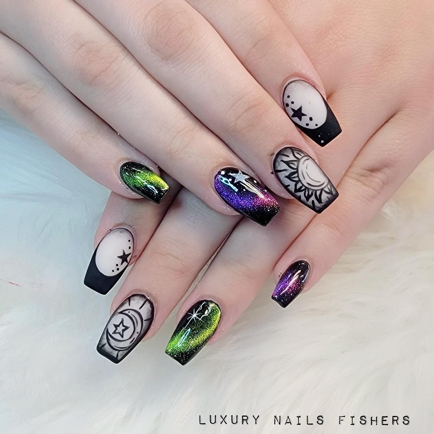 🍂💅 Fall called… it wants these nails! 😂 Silver sparkle, classy white ...