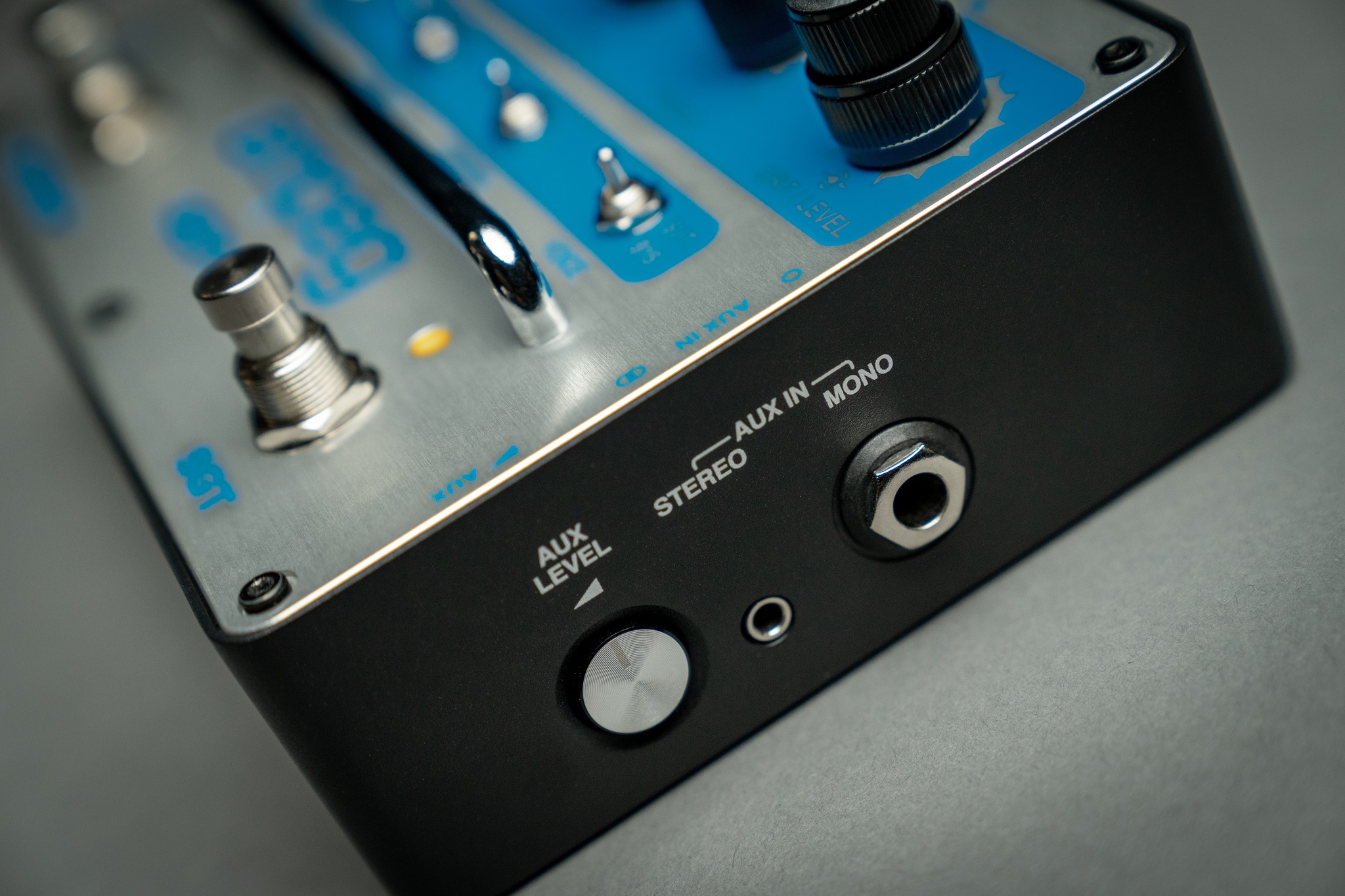 The new SGT-DI® Blue Line Anniversary Edition preamp and DI offers