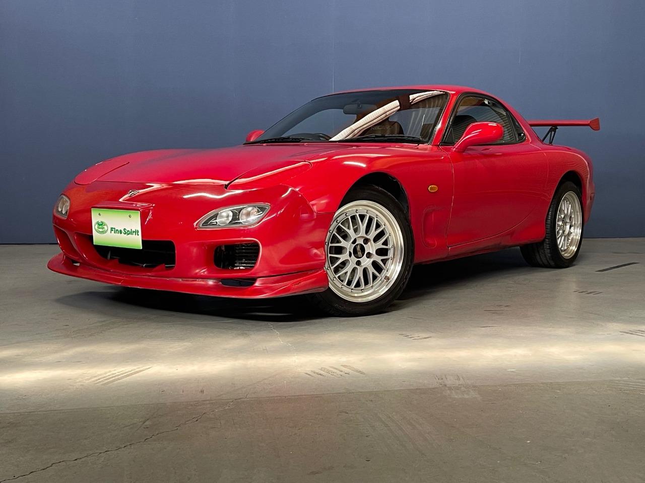 Mazda RX-7 Type RB | 2000 | Vintage Red A clean and well-kept