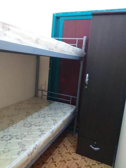 Partition for Rent in al Rigga Any Nationality | Dubai
