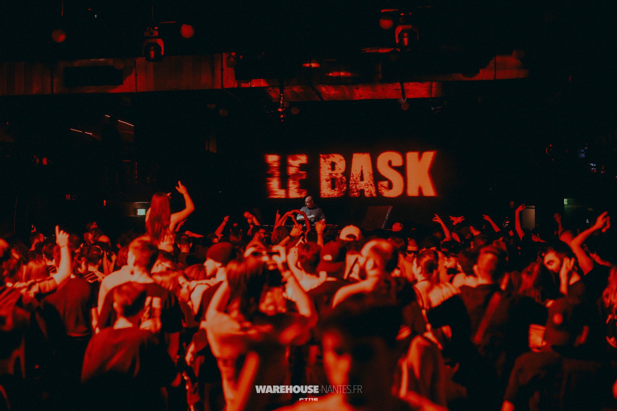 Rave In Da Club