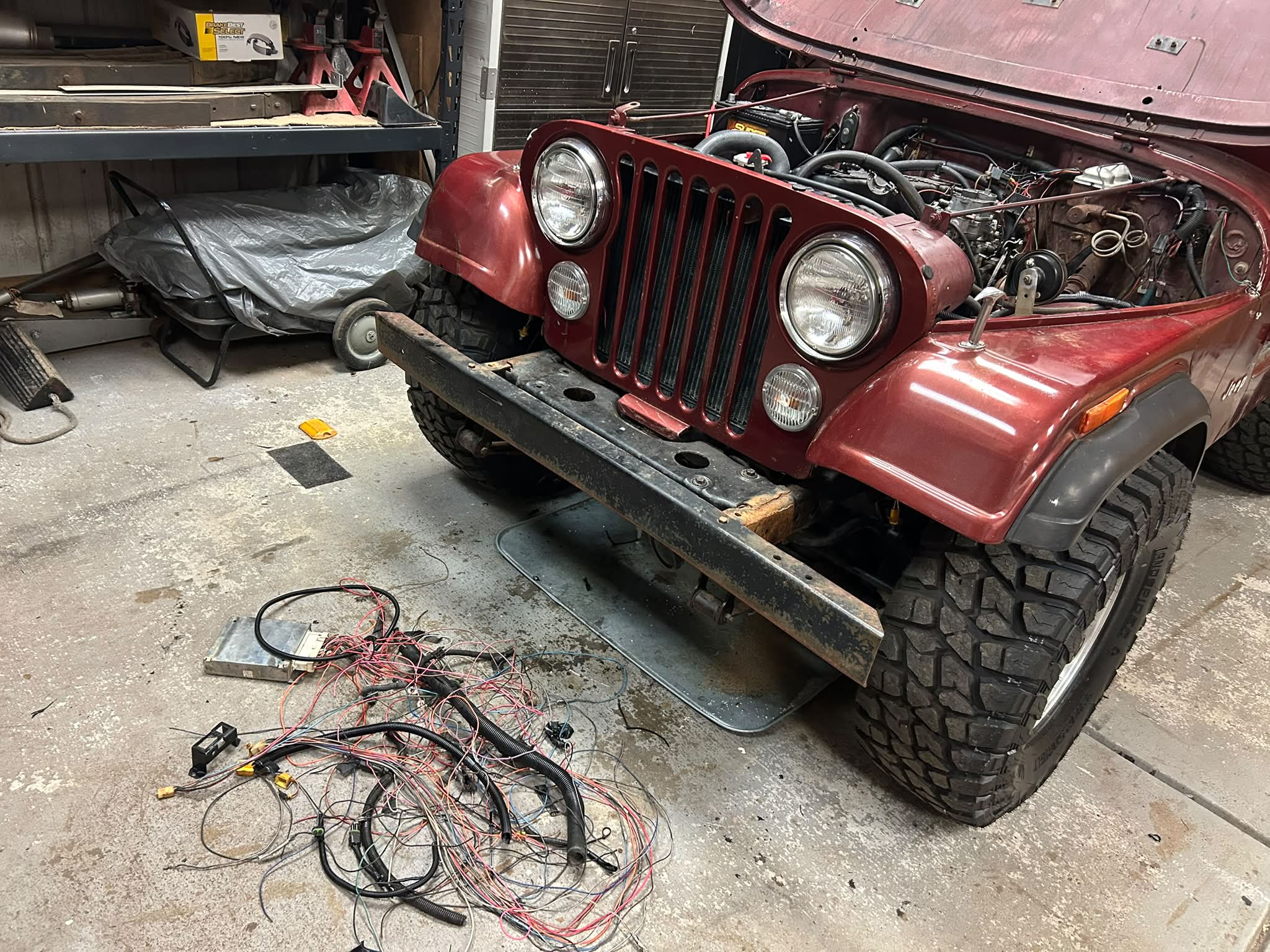 What fan clutch is compatible with my Jeep CJ7 restoration?