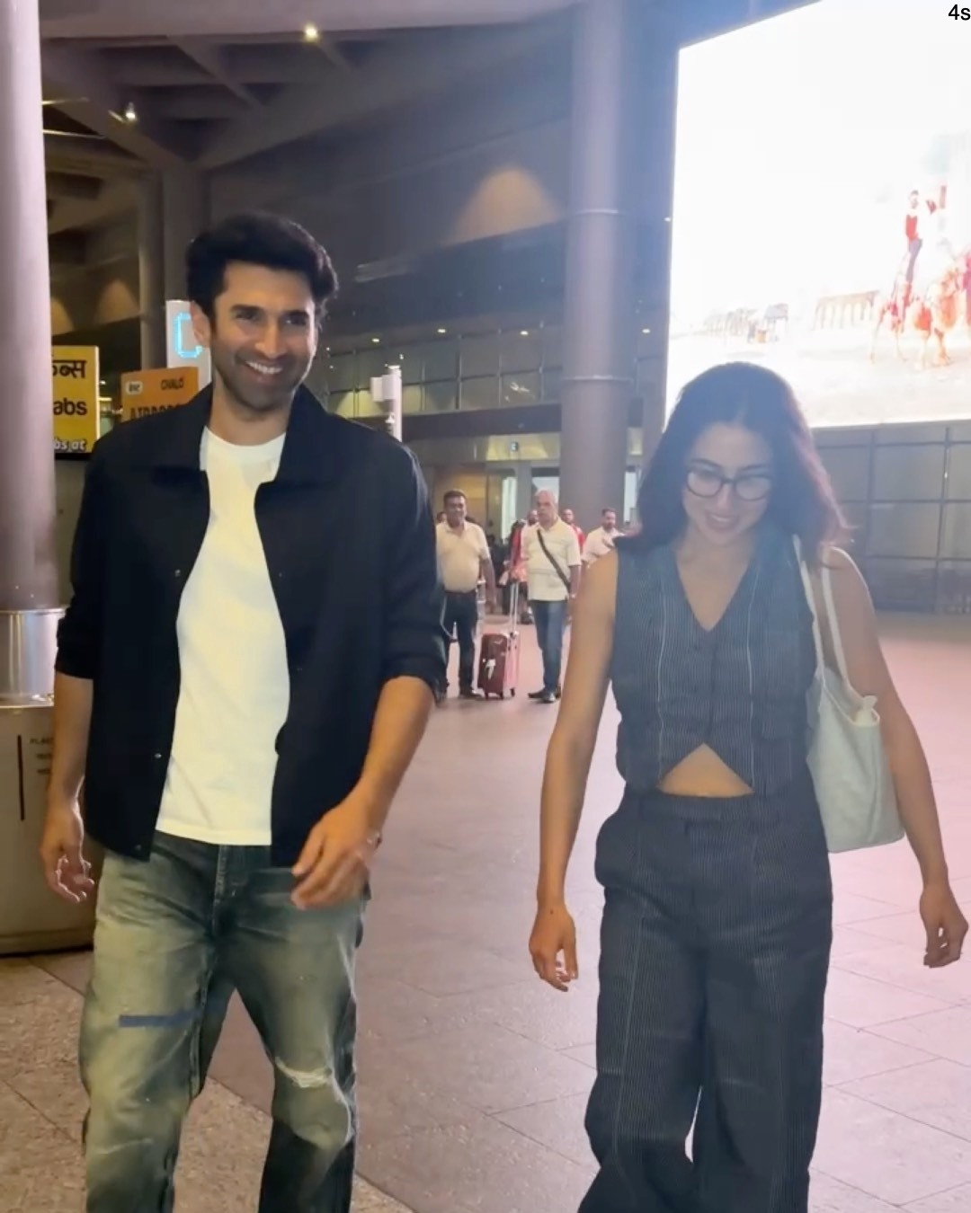 filmydrama-aditya-roy-kapur-sara-ali-khan-spotted-facebook