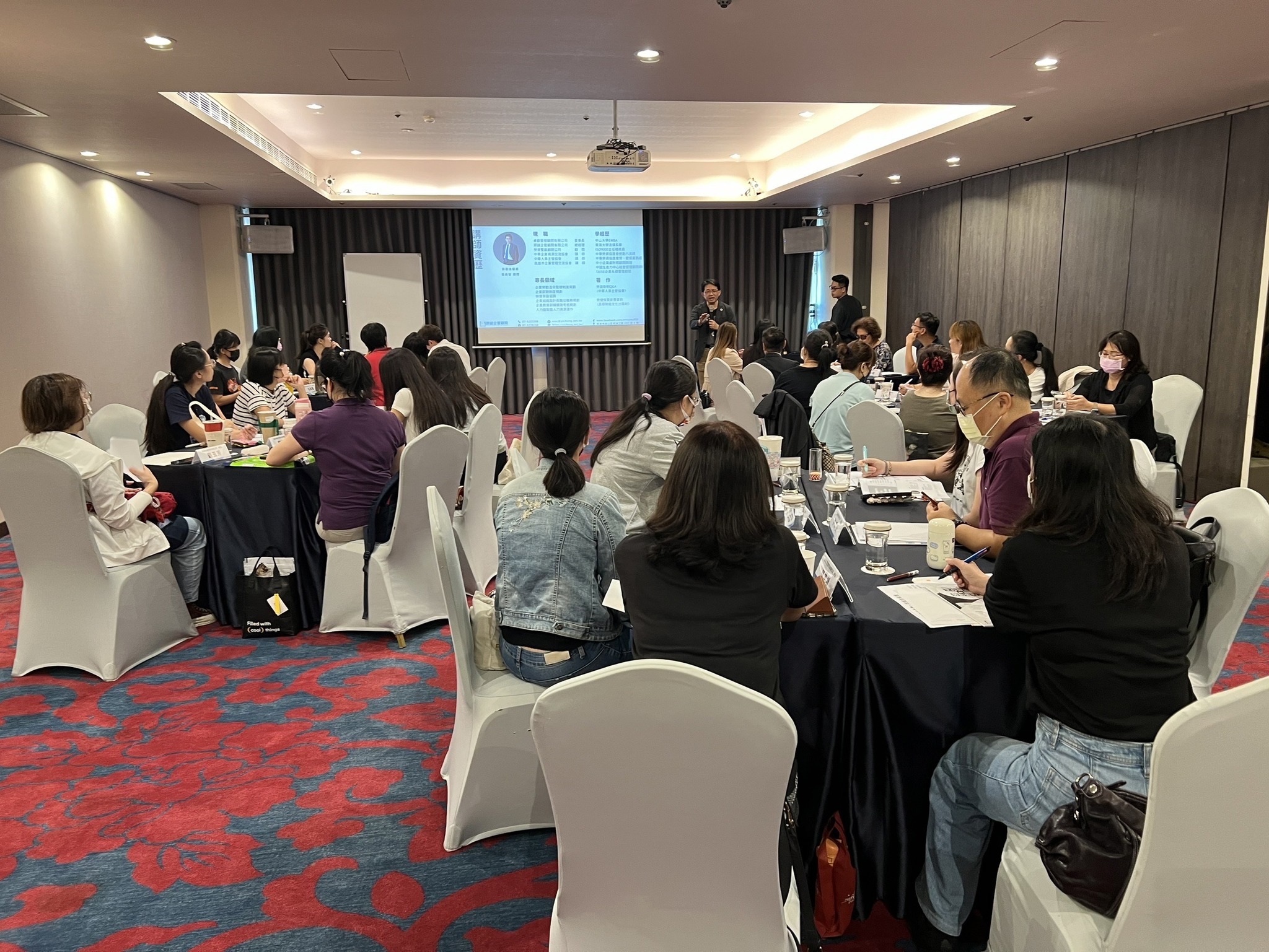 羿誠企管顧問有限公司 - 《如何制定合法有效的工作規則與勞動契約》課程完美結束！🎉 󠀠... | Facebook