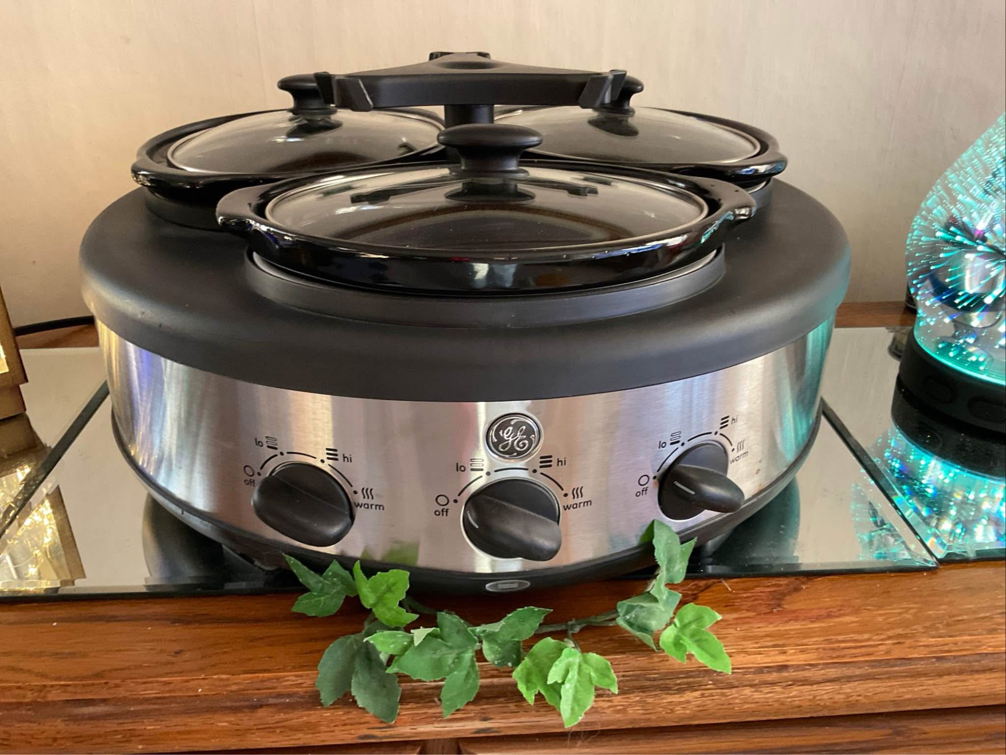 For sale, $10- GE slow cooker model #169143, 6qt, programmable