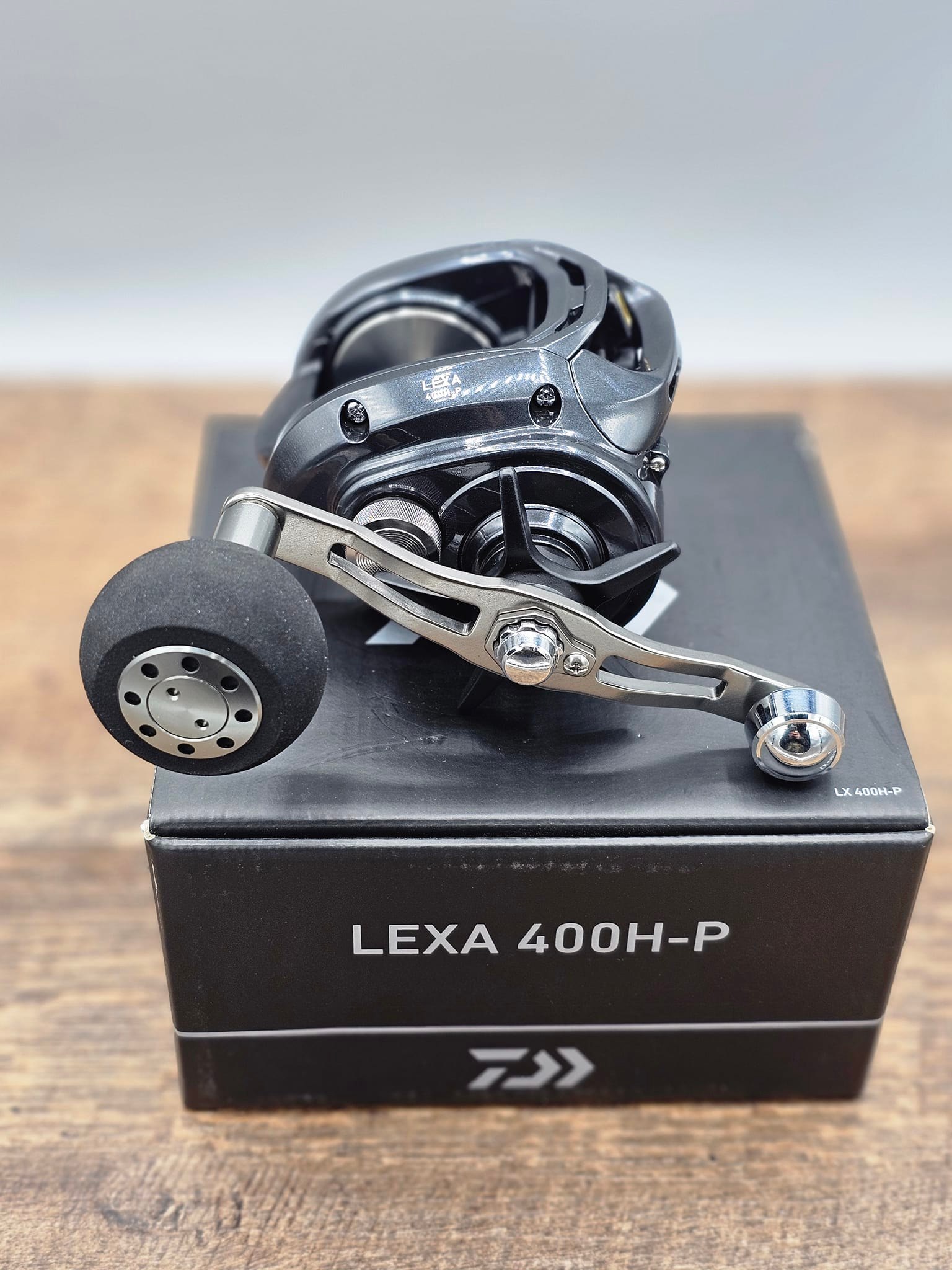オーバーホール済　ダイワ　レグザ　 LT4000D-CHX LEXA LT4000D-CHX オーバーホール済 ダイワ レグザ LT4000D-CHX - メルカリ