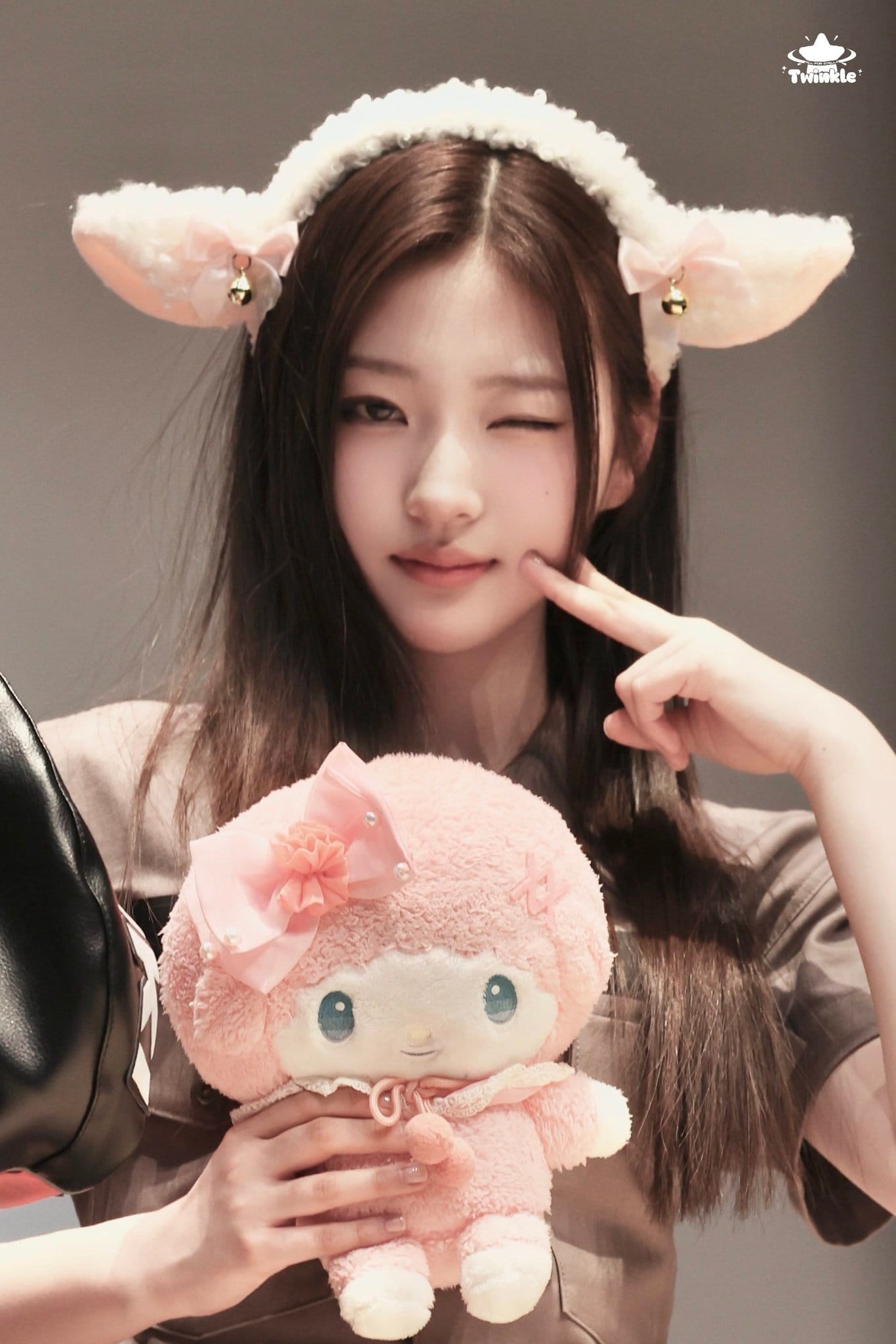 Stella 스텔라 (@seulgizip) • Facebook