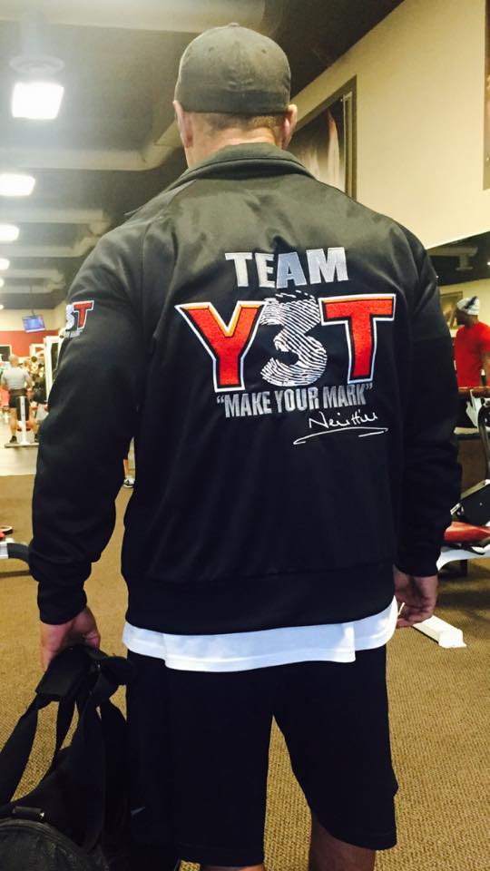Joe 'Ino Tong IFBB Pro Bodybuilder