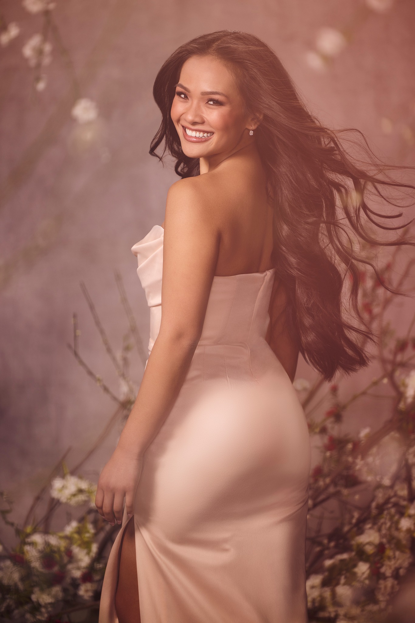 jenn bachelorette dresses ABC or Disney Princess? Either way here's your crown, 👑 Color:Camel flowy_styles graduation Kiah Long Sleeve Backless
