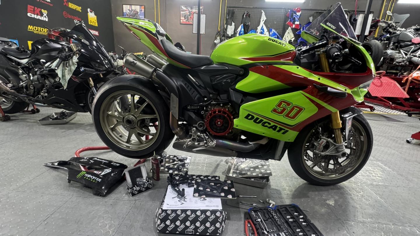 G -taste3冊セット DUCATI 1299 UPSPEccc 🚀🚀 ✓MARCHESINI M9RR MAGNESIUM WHEEL ✓CNC