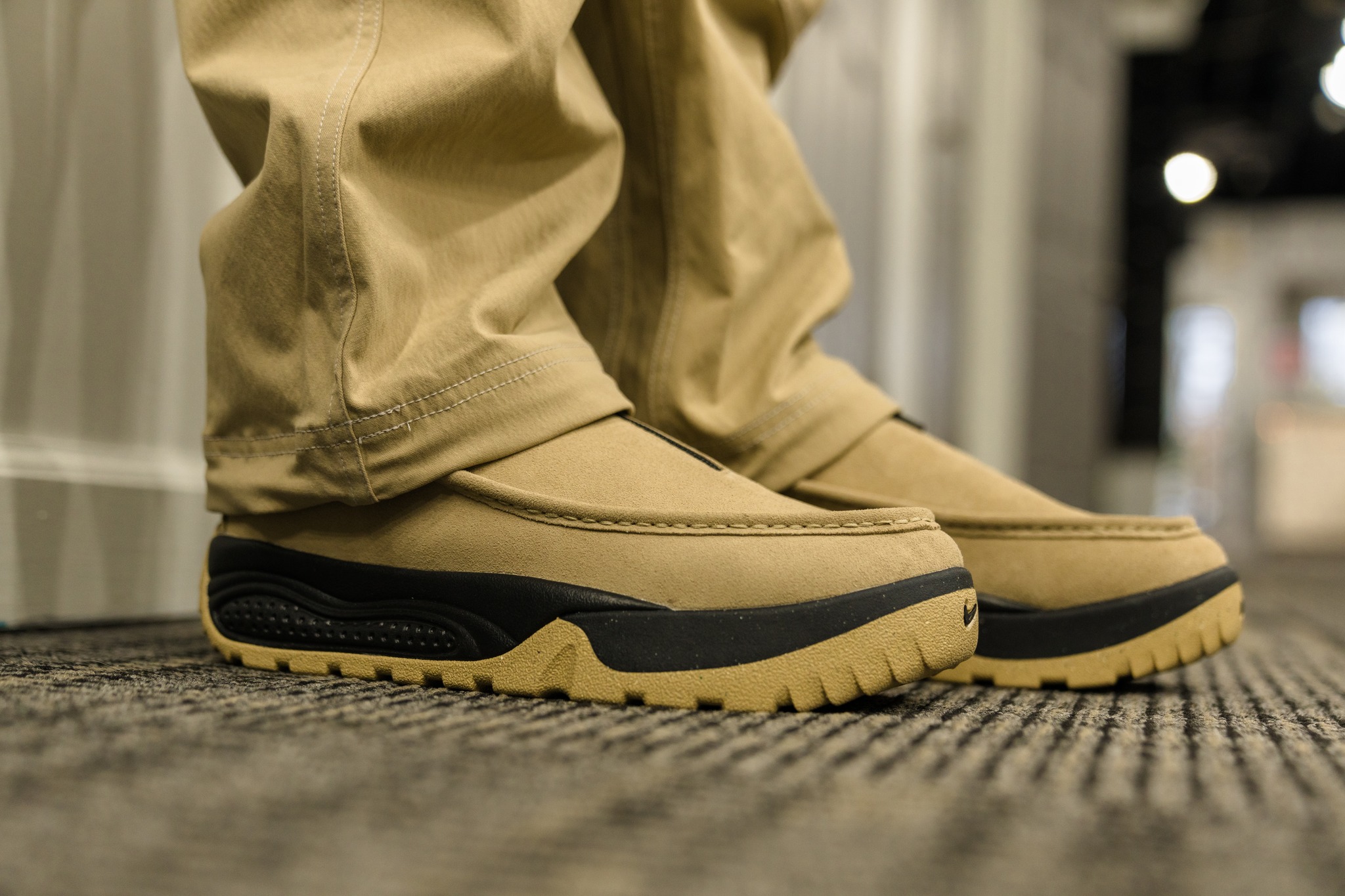 Puffer - Conquer the cold in style with the Nike ACG IZY 