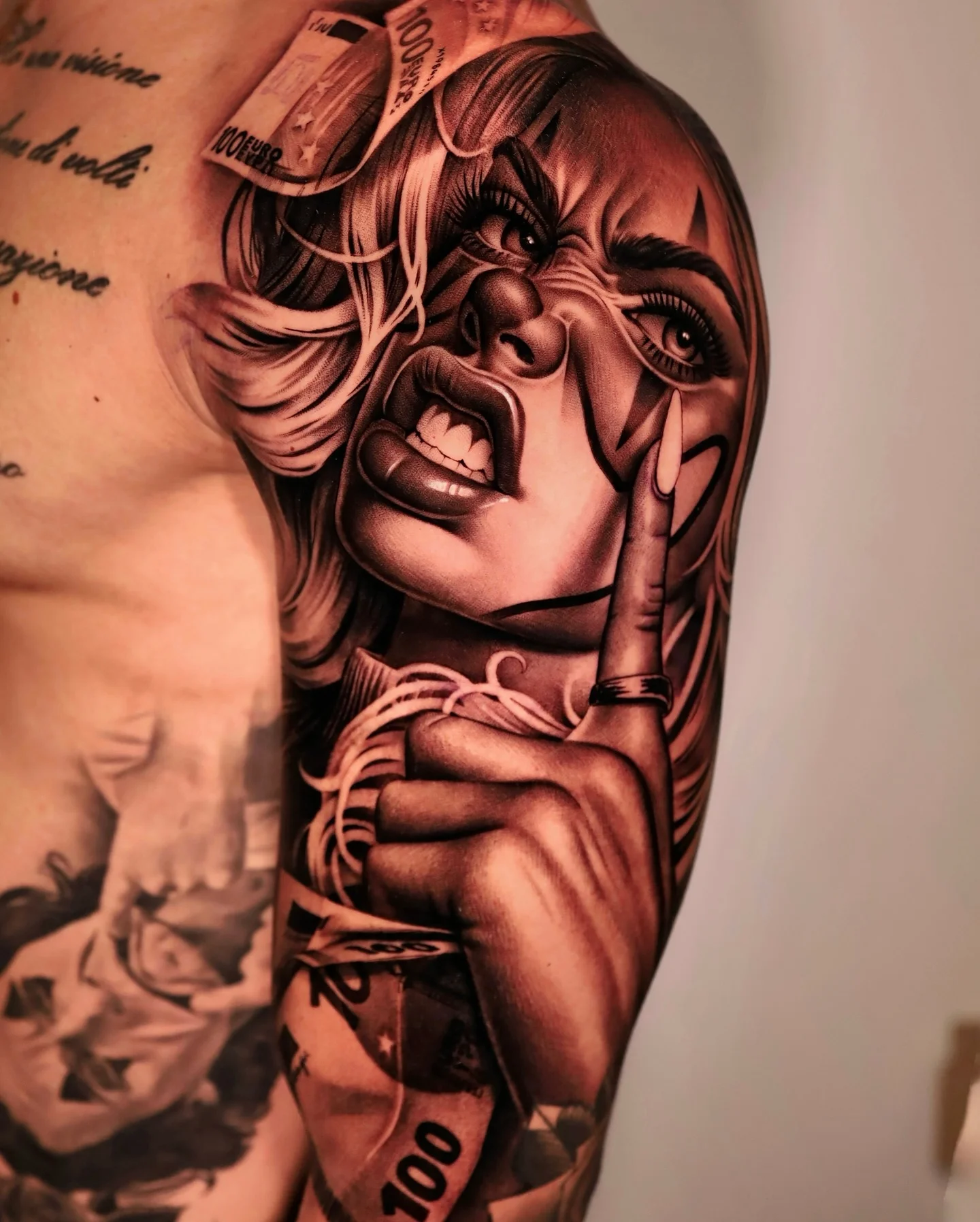 Crazy black and grey art by Master @aenrico.tattoo Location