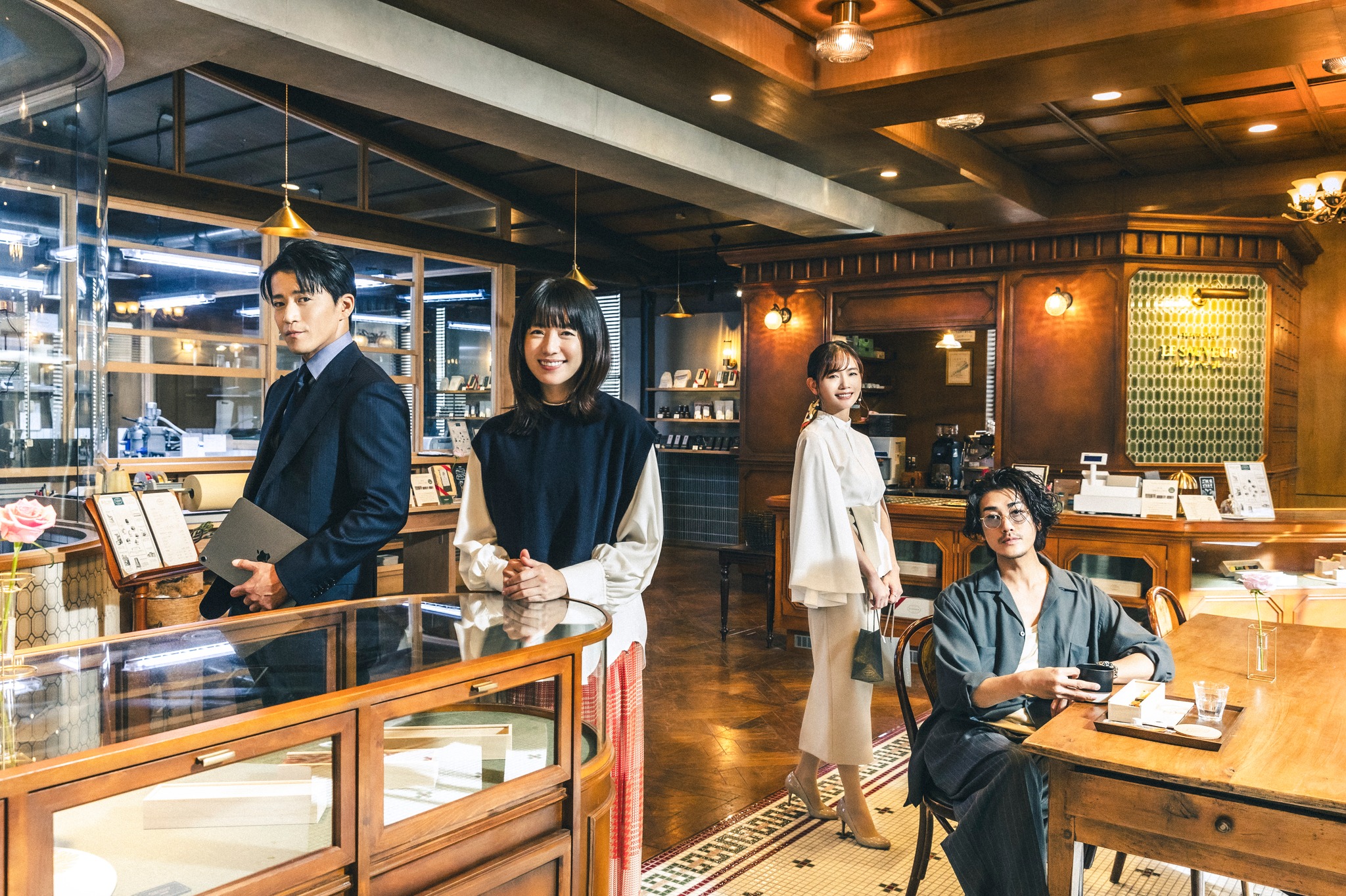 あなたはまだ知らない。 不器用で愛おしい大人たちの恋を。 Netflix