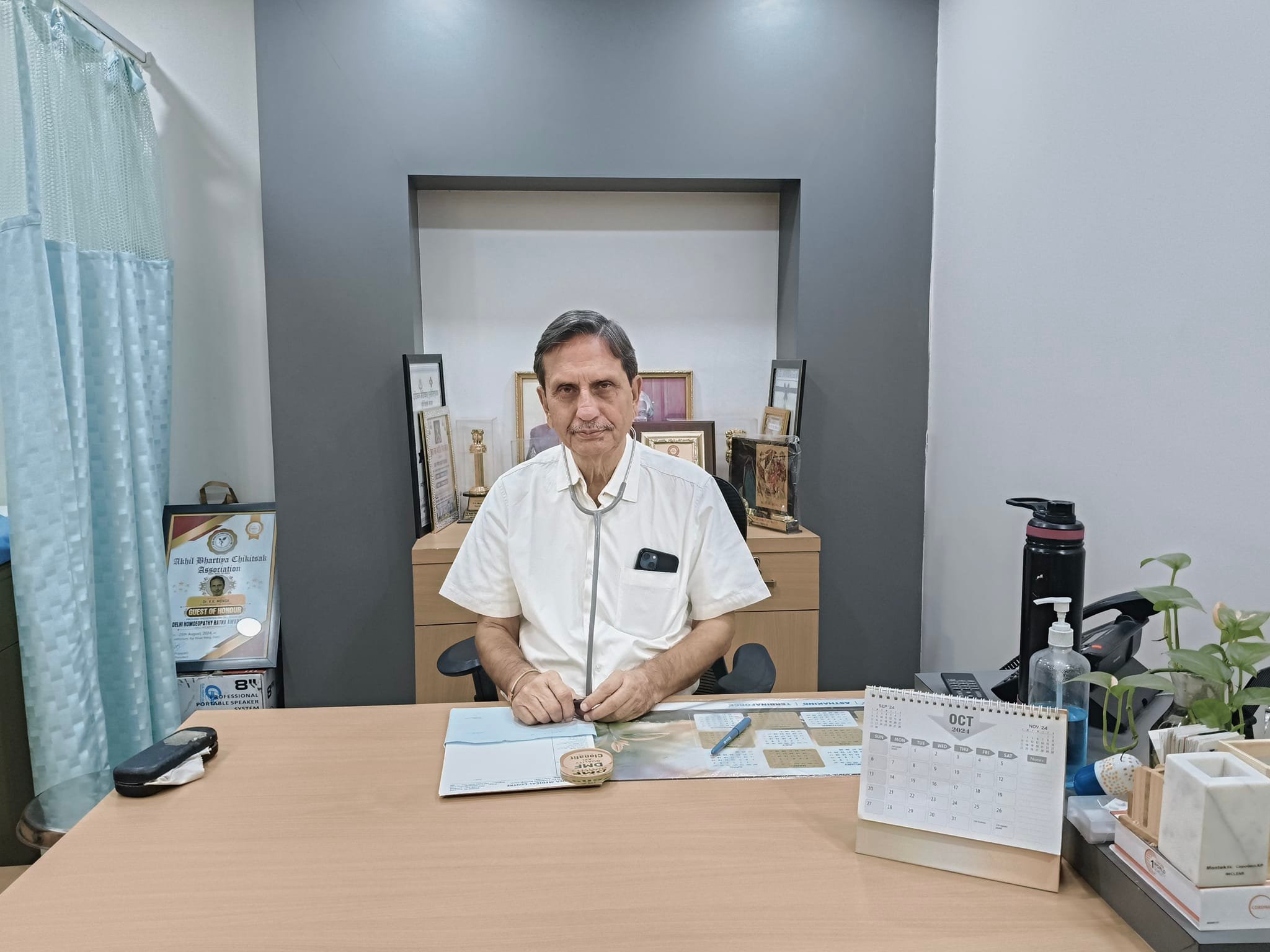 Dr. VK Monga