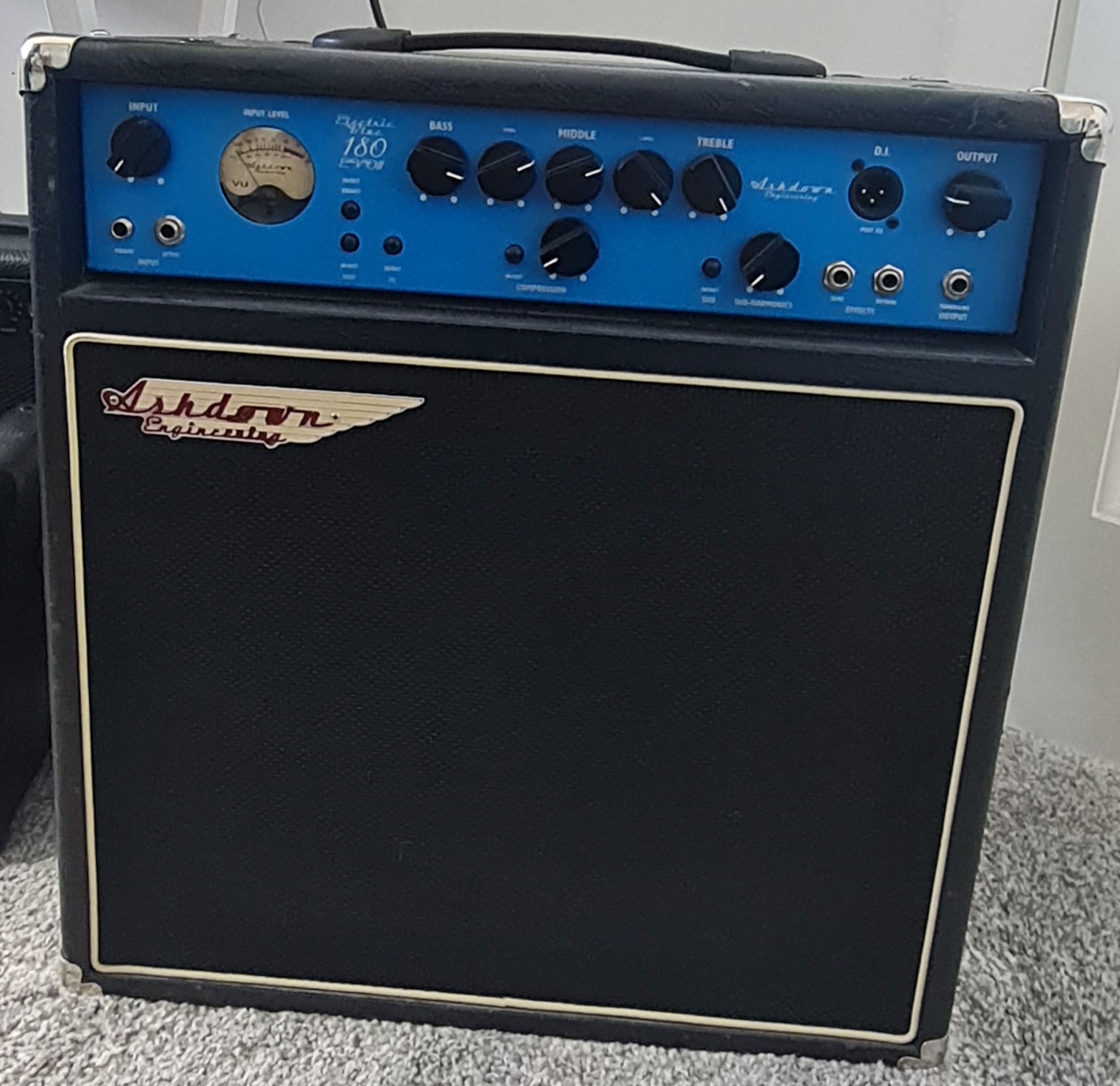 Ashdown 'Perfect Ten / 60' Mini bass stack, 60w with 2 x 10” cabs:
