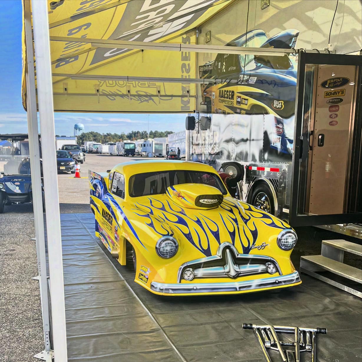 JEB Four Racing - #Team is getting set up for the last... | Facebook