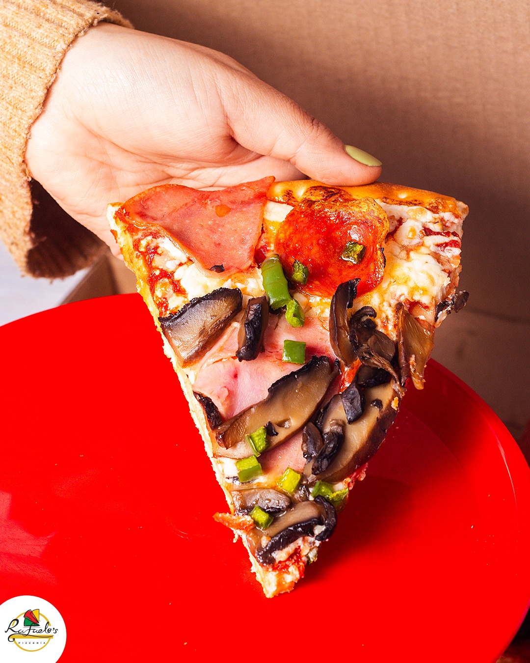 Rafaelos Pizzería - Llegó el fin de semana para disfrutarlo RAFAELOS 🤤🍕 ...