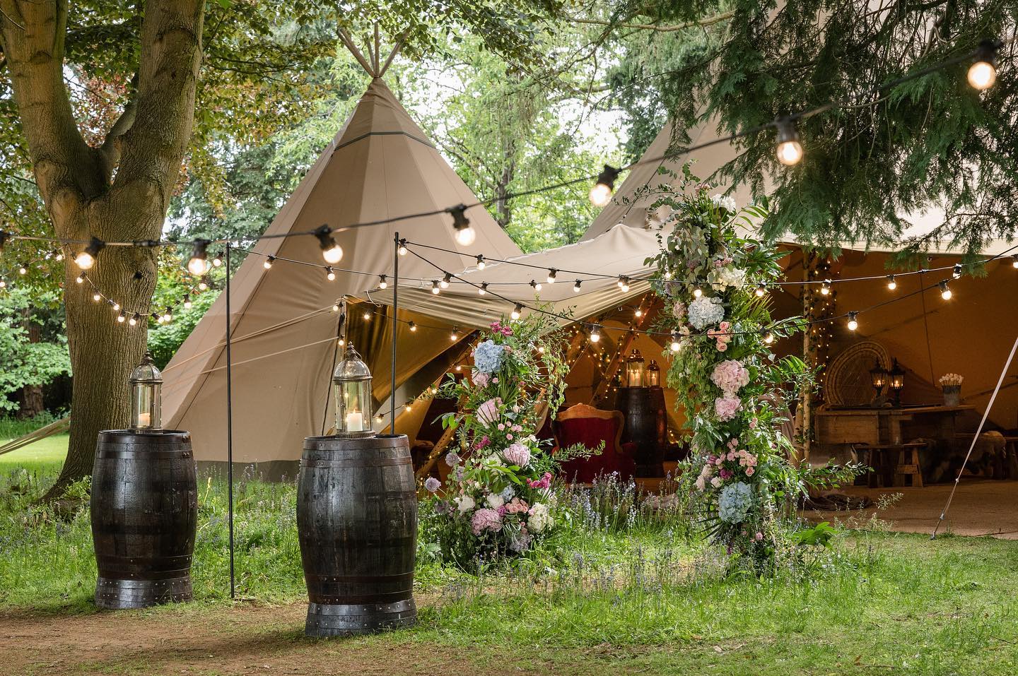 Teepees - The perfect location for a wedding in the woods 🌲🌳 ...
