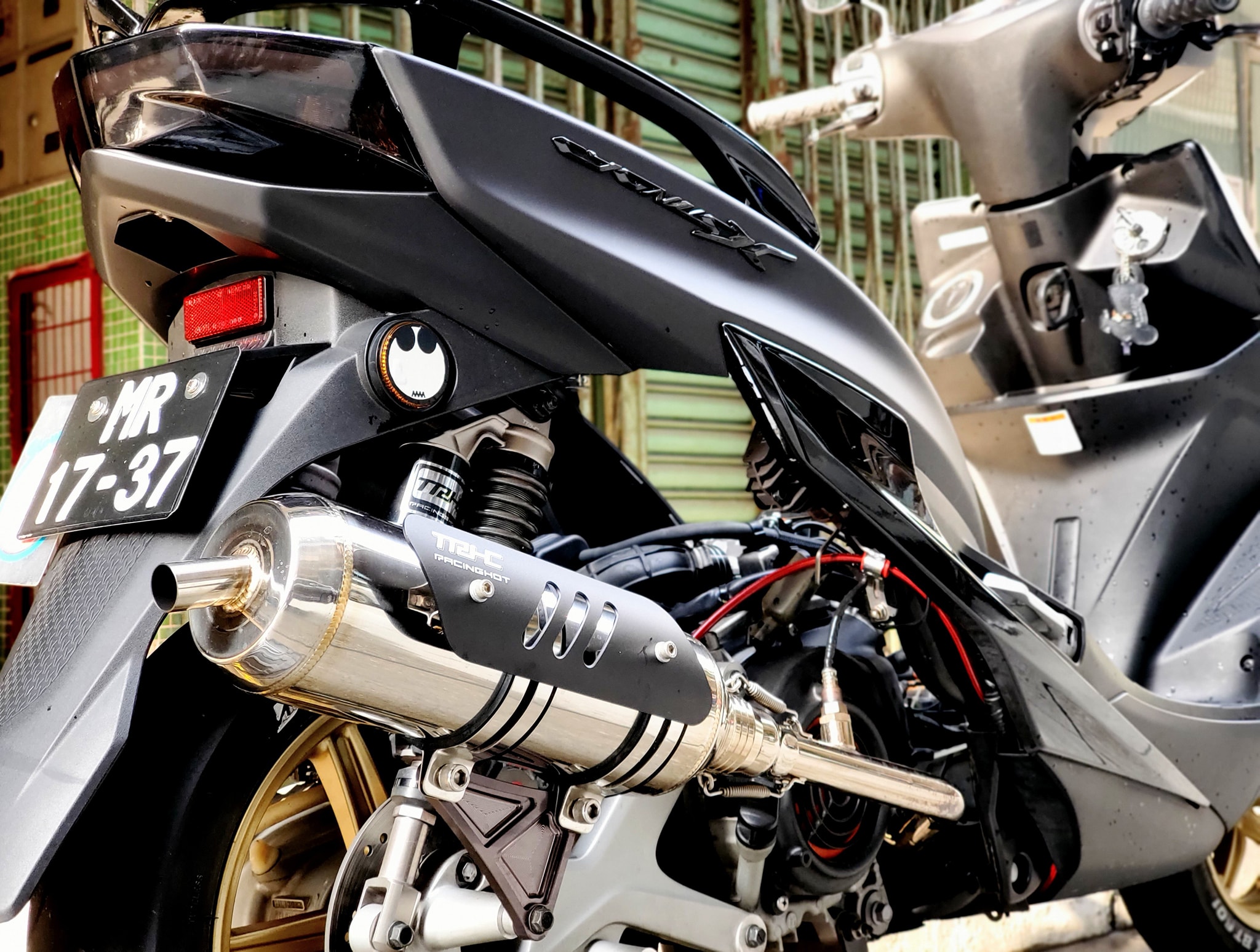 領域車業 - Yamaha CYGNUS X4代 TRHC R19白鐵靜音排氣管 原廠尺寸以及各種改裝引擎適合配搭...
