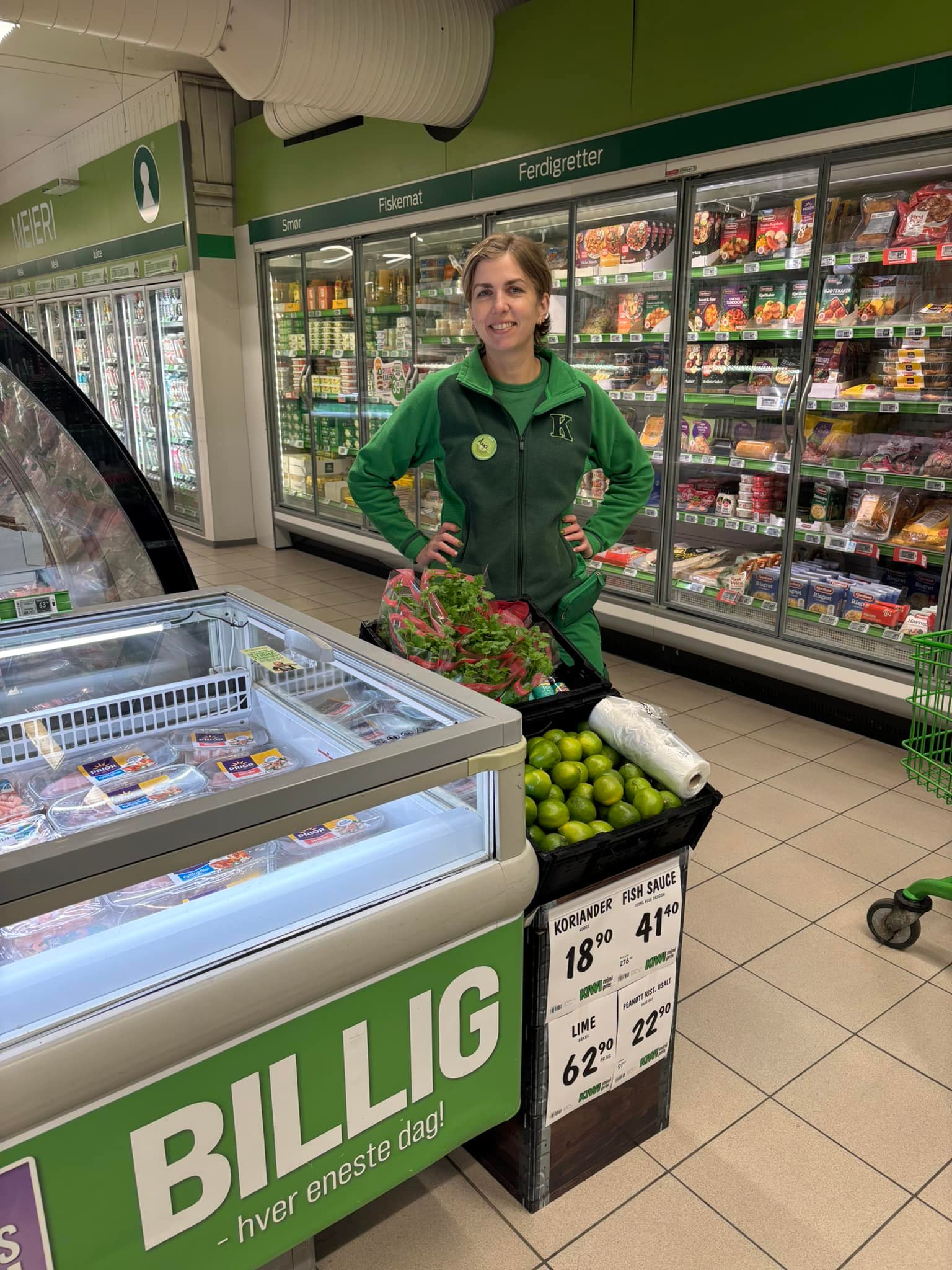 KIWI - Vår kollega Anja tar eksamen i salg og service. Vi... | Facebook