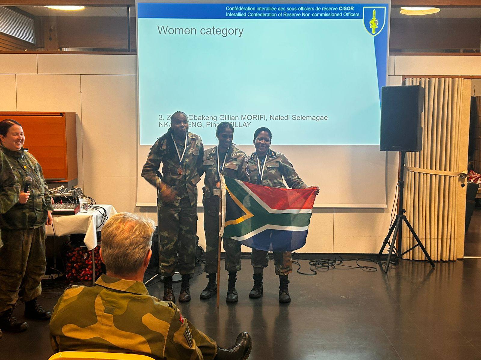 SA - Members of the South African National Defence Force secure all ...