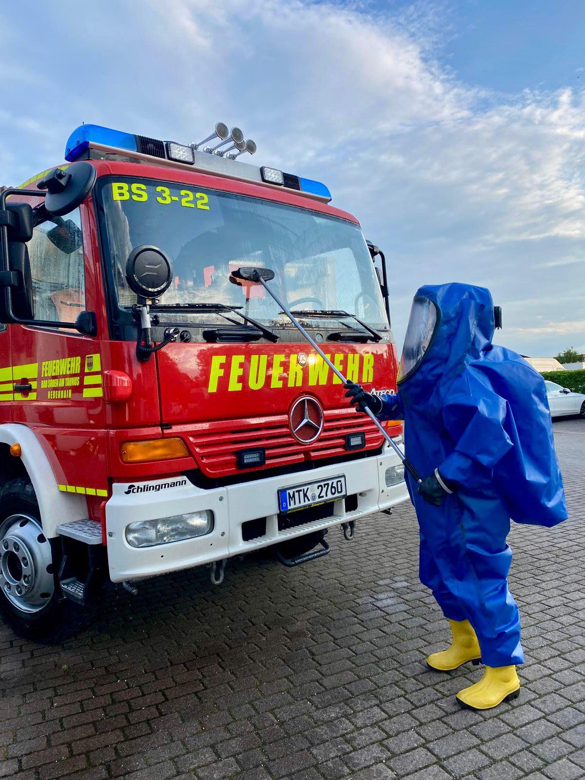 Rettungshunde RH1 & RH2 Trümmerprüfung erfolgreich bestanden