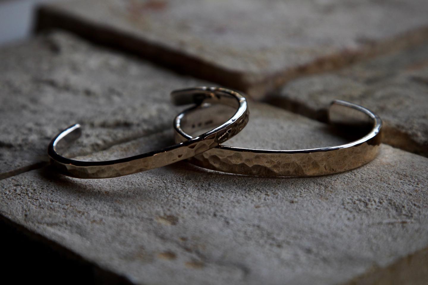 市松 ⁡ ・K14×silver bangle ⁡ ⁡ 14金とシルバー。異なる素材を熱して