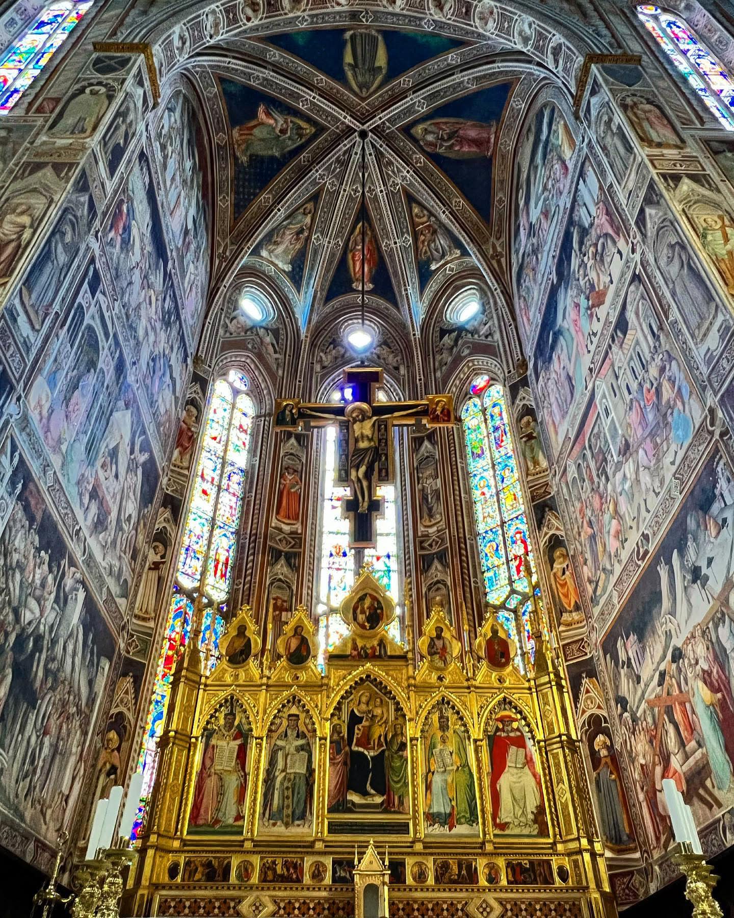 Agnolo Gaddi e il Capolavoro della Cappella Maggiore: Il Ciclo