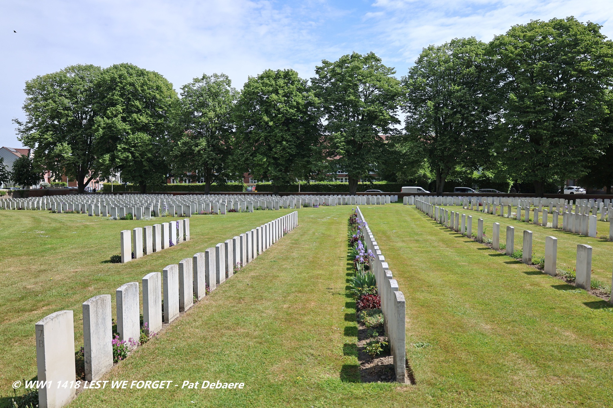 WW1 14-18 Lest We Forget - Rededication service for Lt Harry Noel ...
