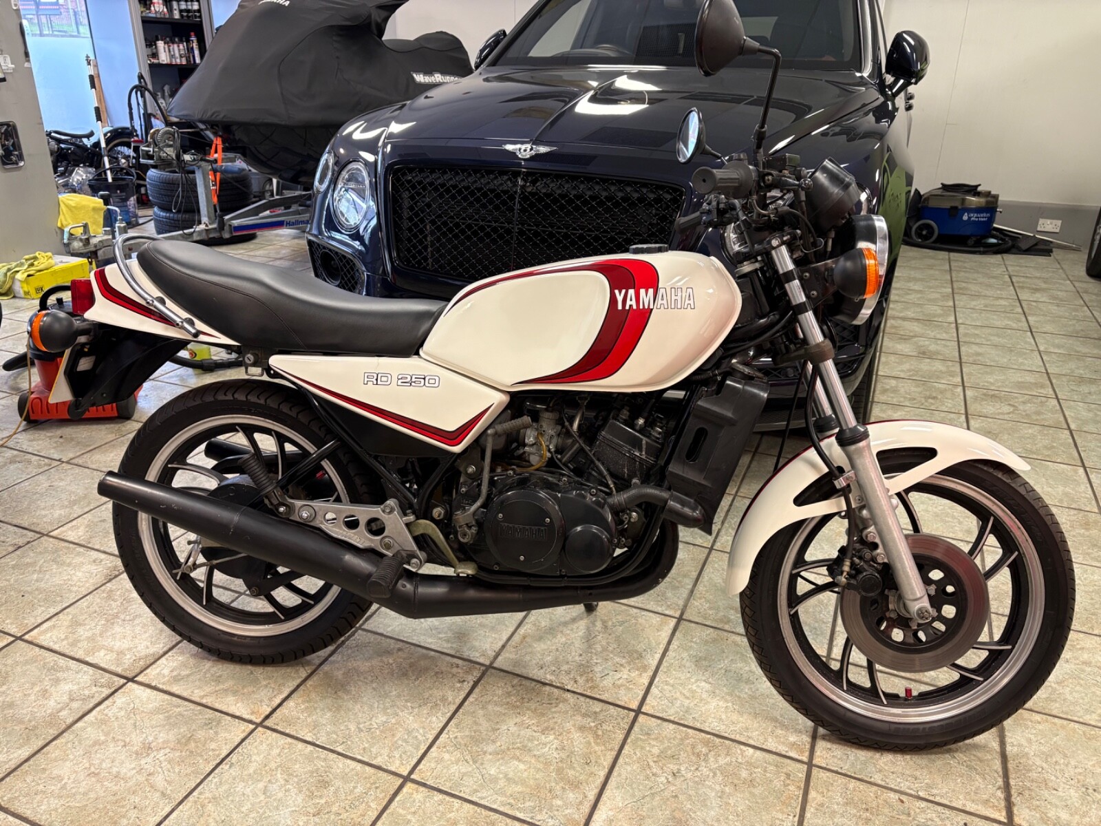 The 1980 Yamaha XS 250 Custom is a striking example of classic