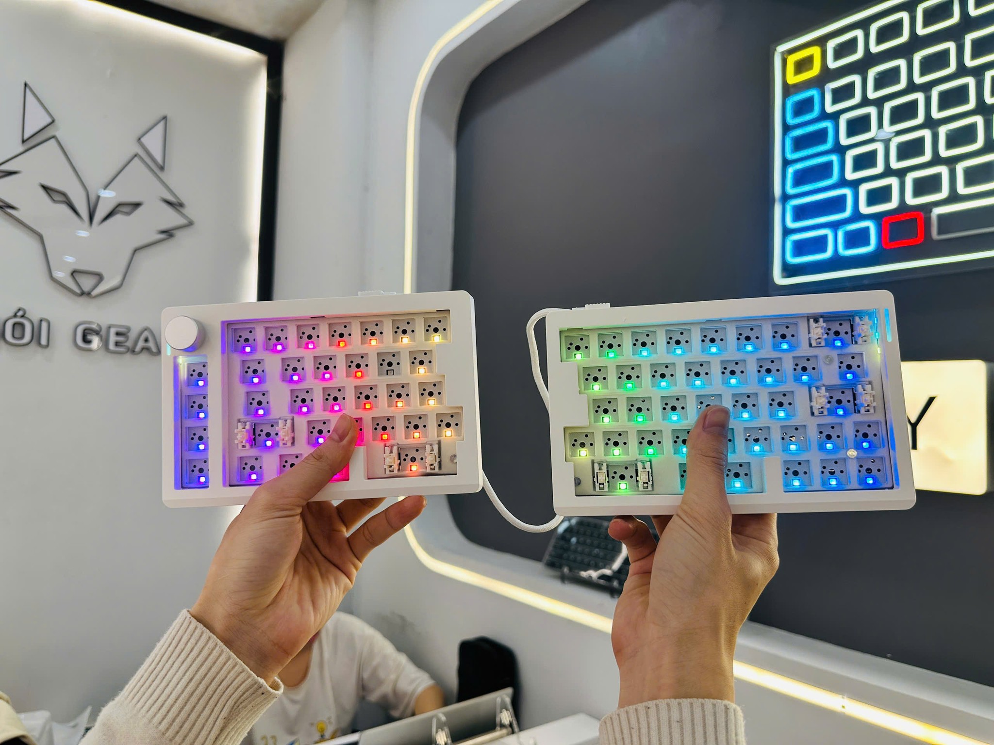 gmk70-chi-c-b-n-ph-m-s-i-gear-mechanical-keyboard-facebook