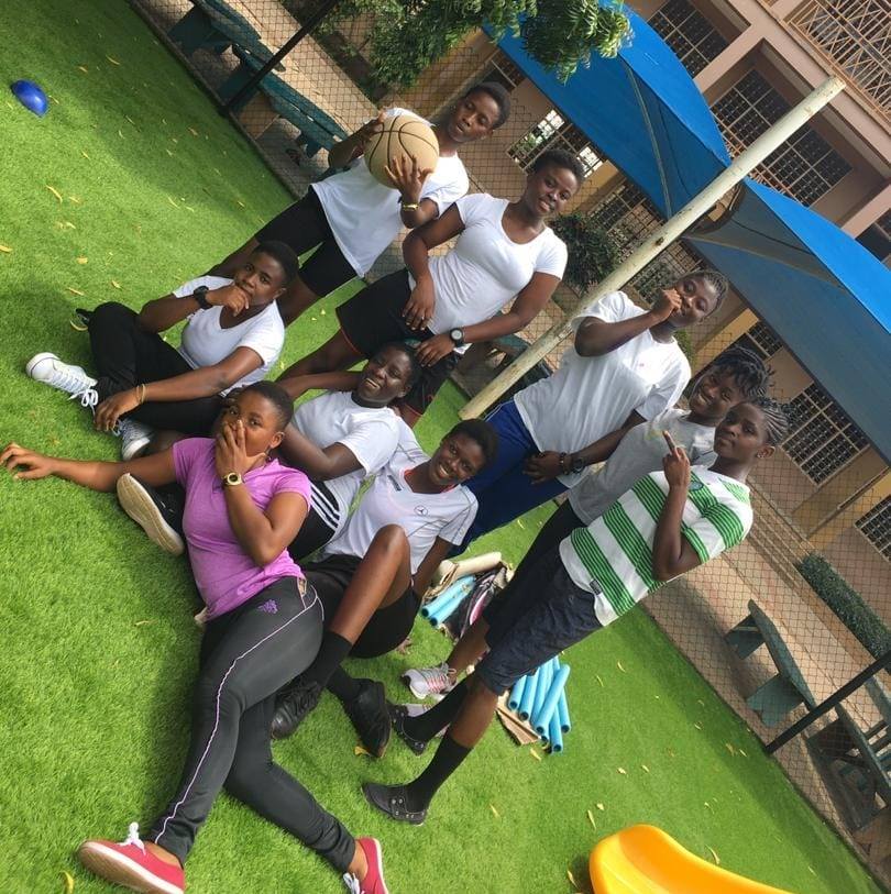 de-youngsters-international-senior-high-school