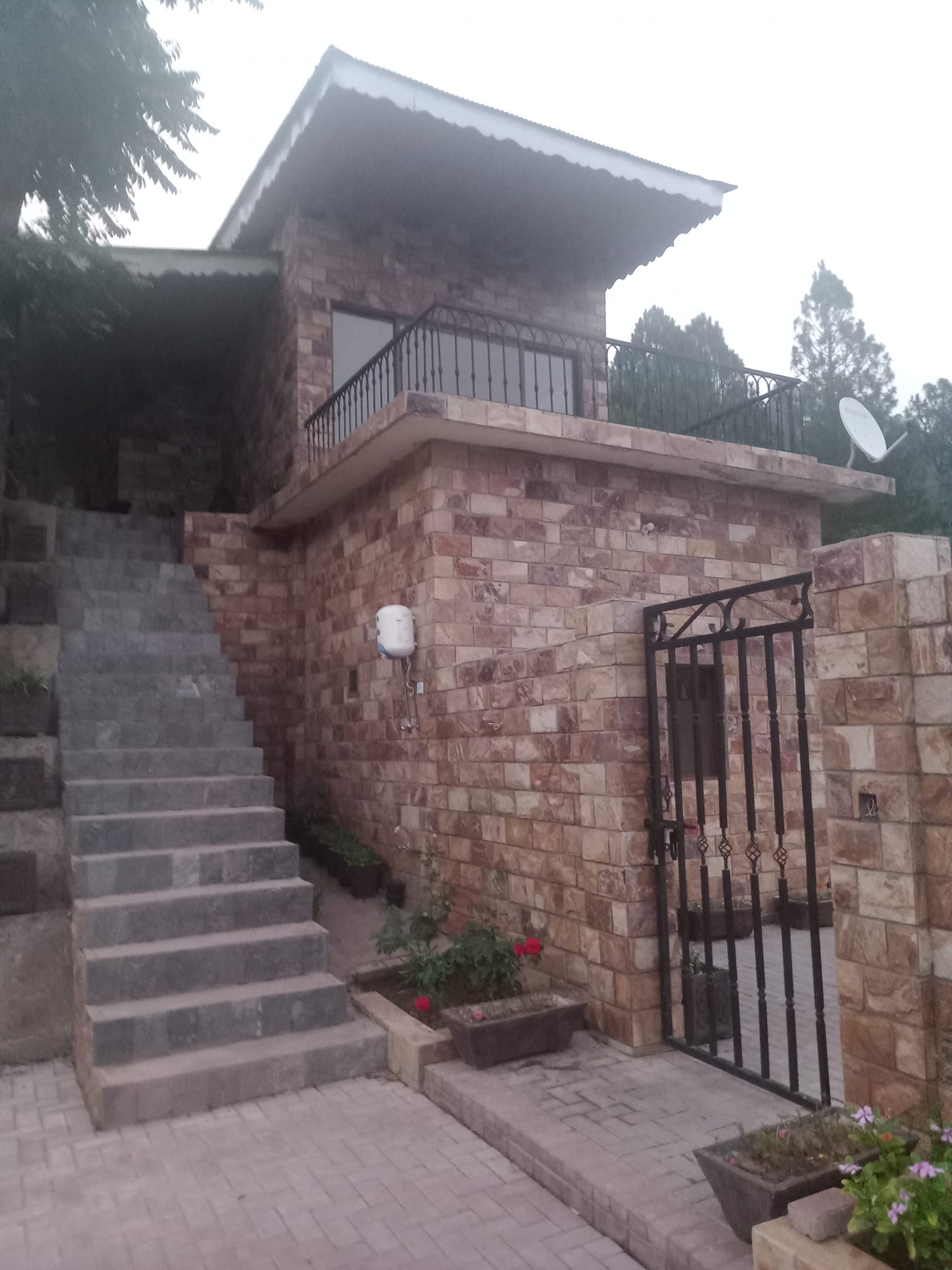 Imdad Hussain building contractor