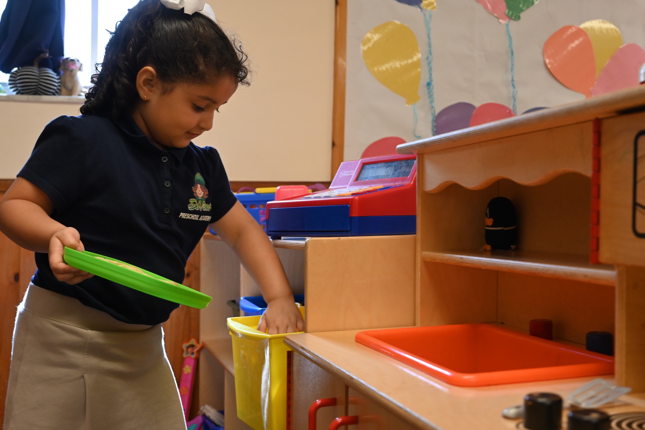 Da - Pretend play is important for children because it helps them ...