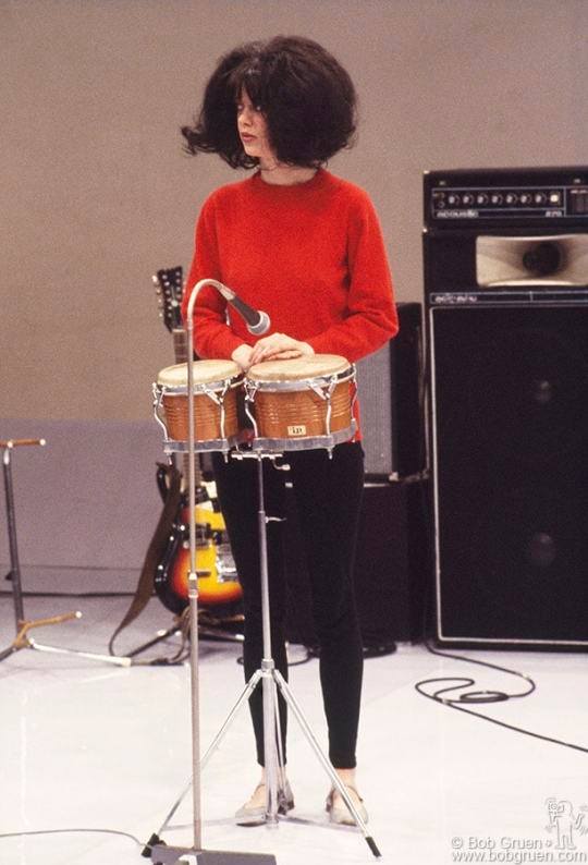 Cindy Wilson of the B-52 on stage in Japan. December 1979.