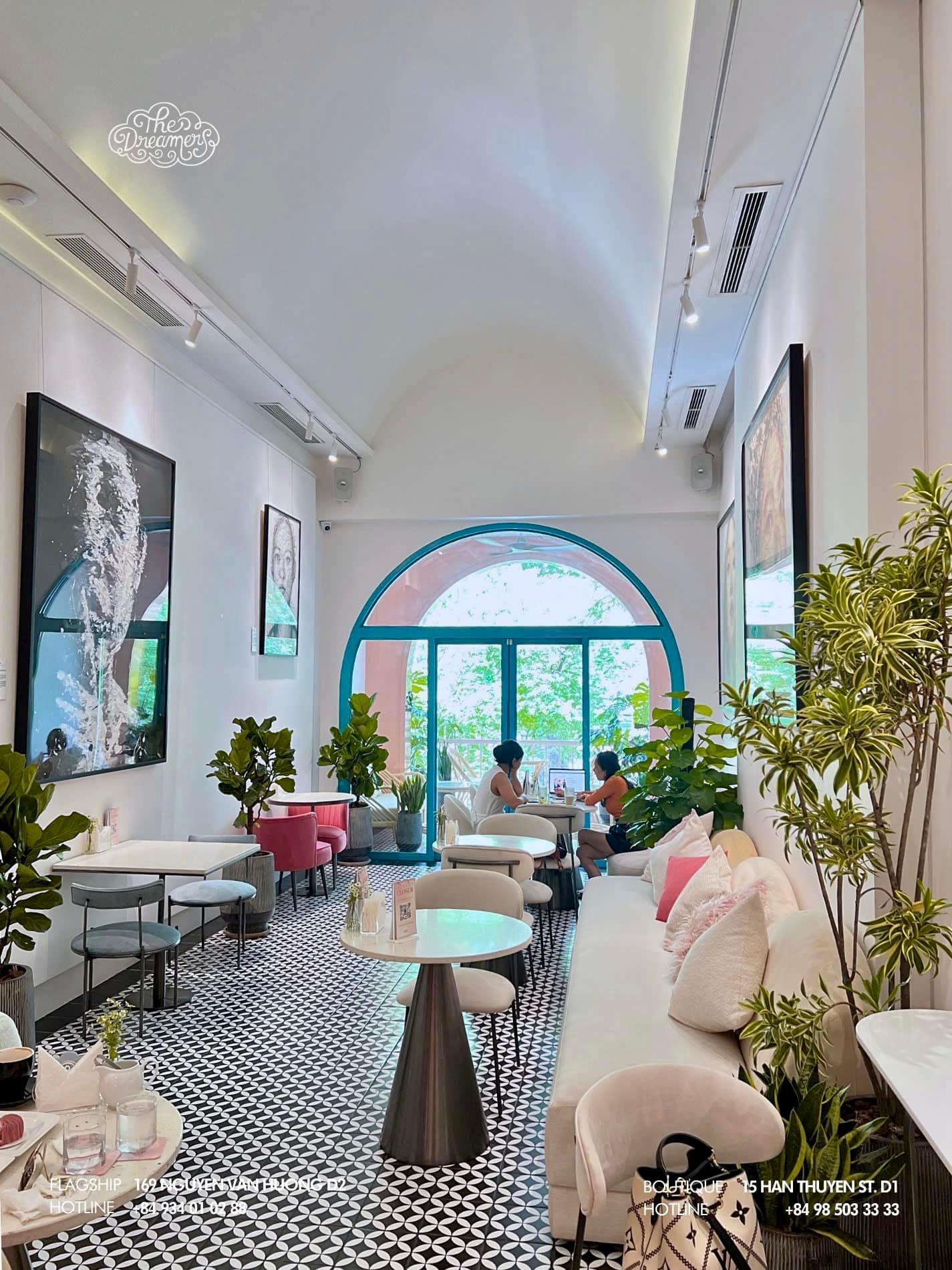 Nga Nguyễn interior designer