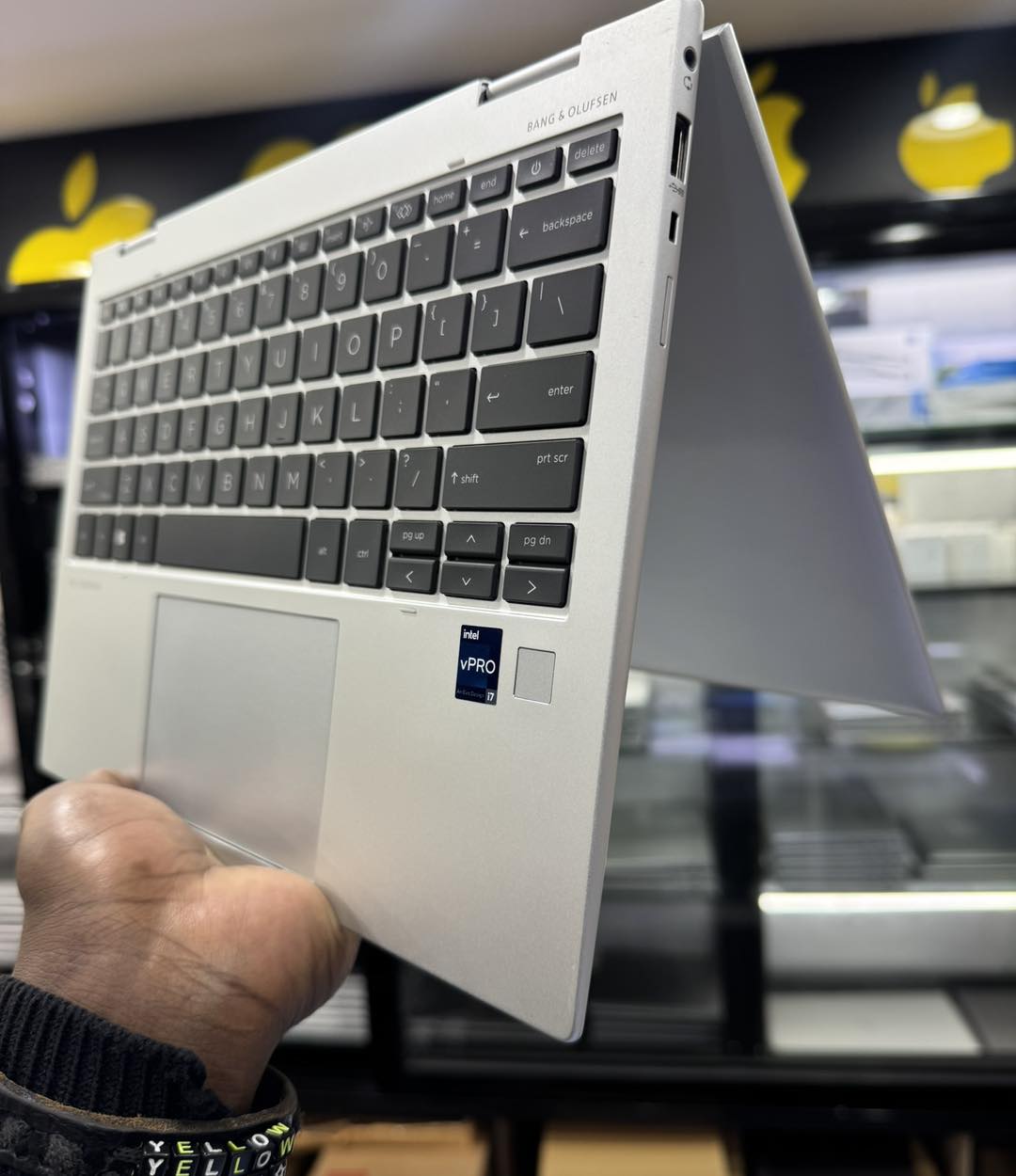 HP EliteBook Folio 1040 G1 and Pro x2 410 available for India