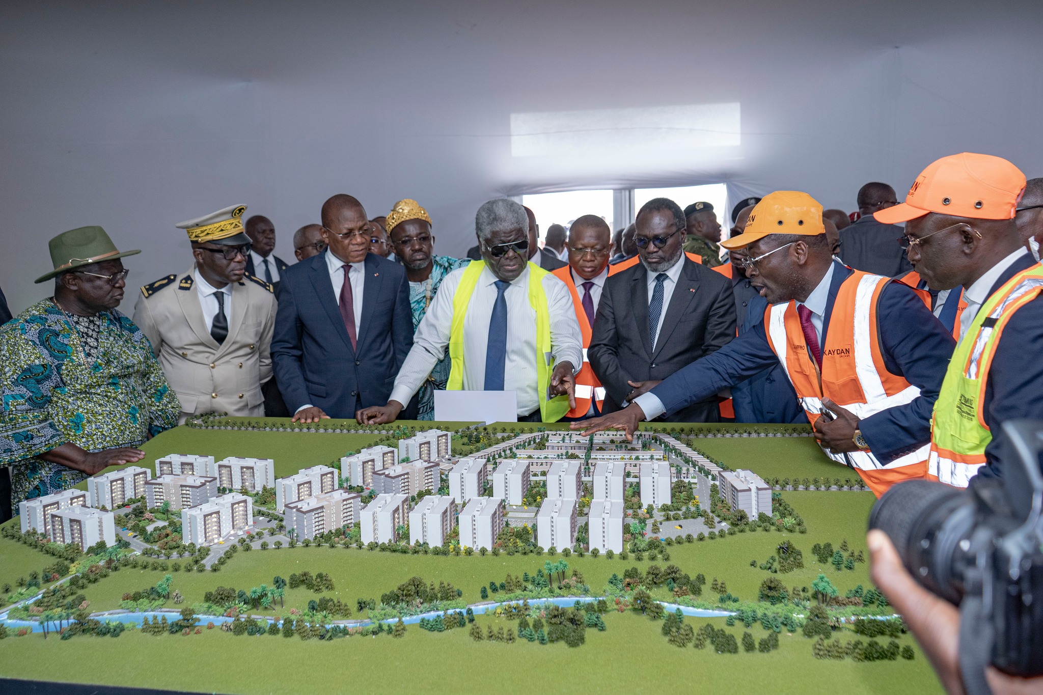 DÉCLARATION DES BÉNÉFICIAIRES EFFECTIFS EN COTE D’IVOIRE 1️⃣ Affiche ...