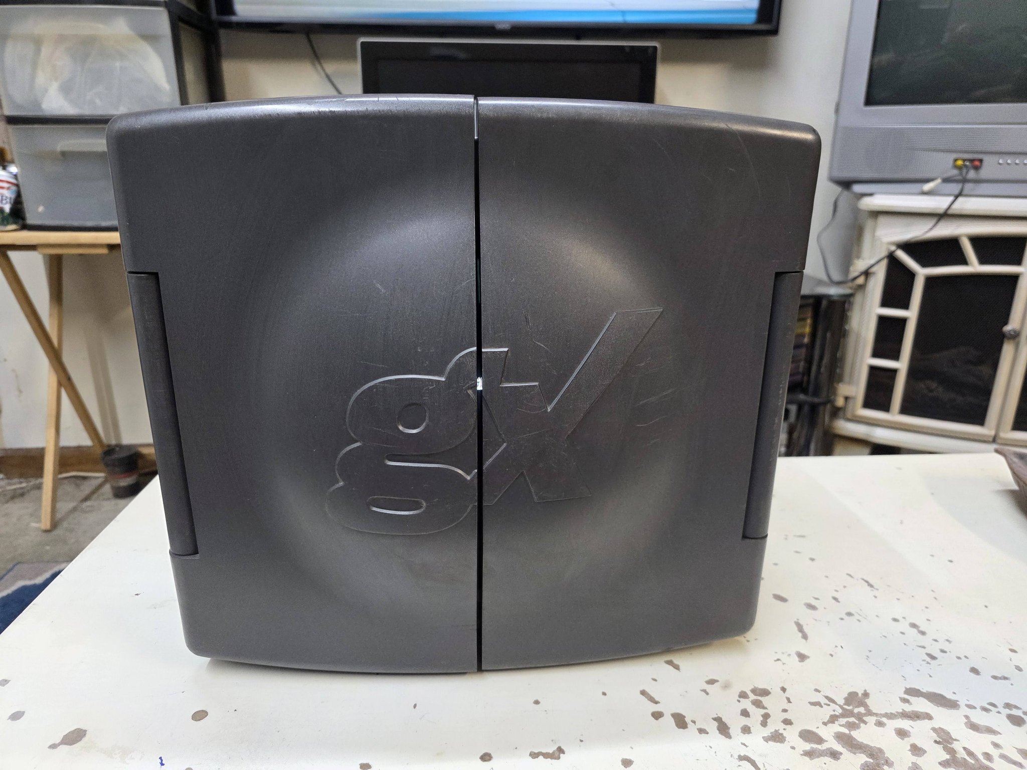What is the model number of this 1997 CRT TV?