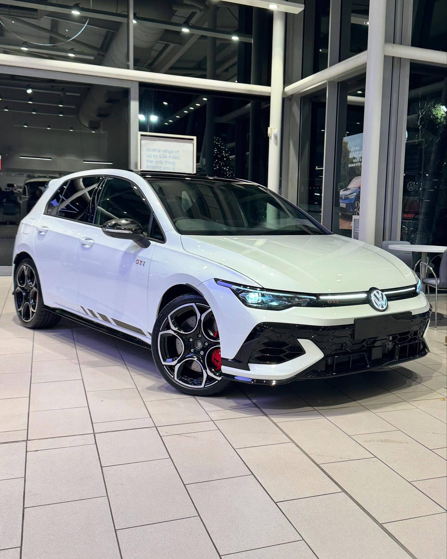 Golf MK R - Golf MK R added a new photo.