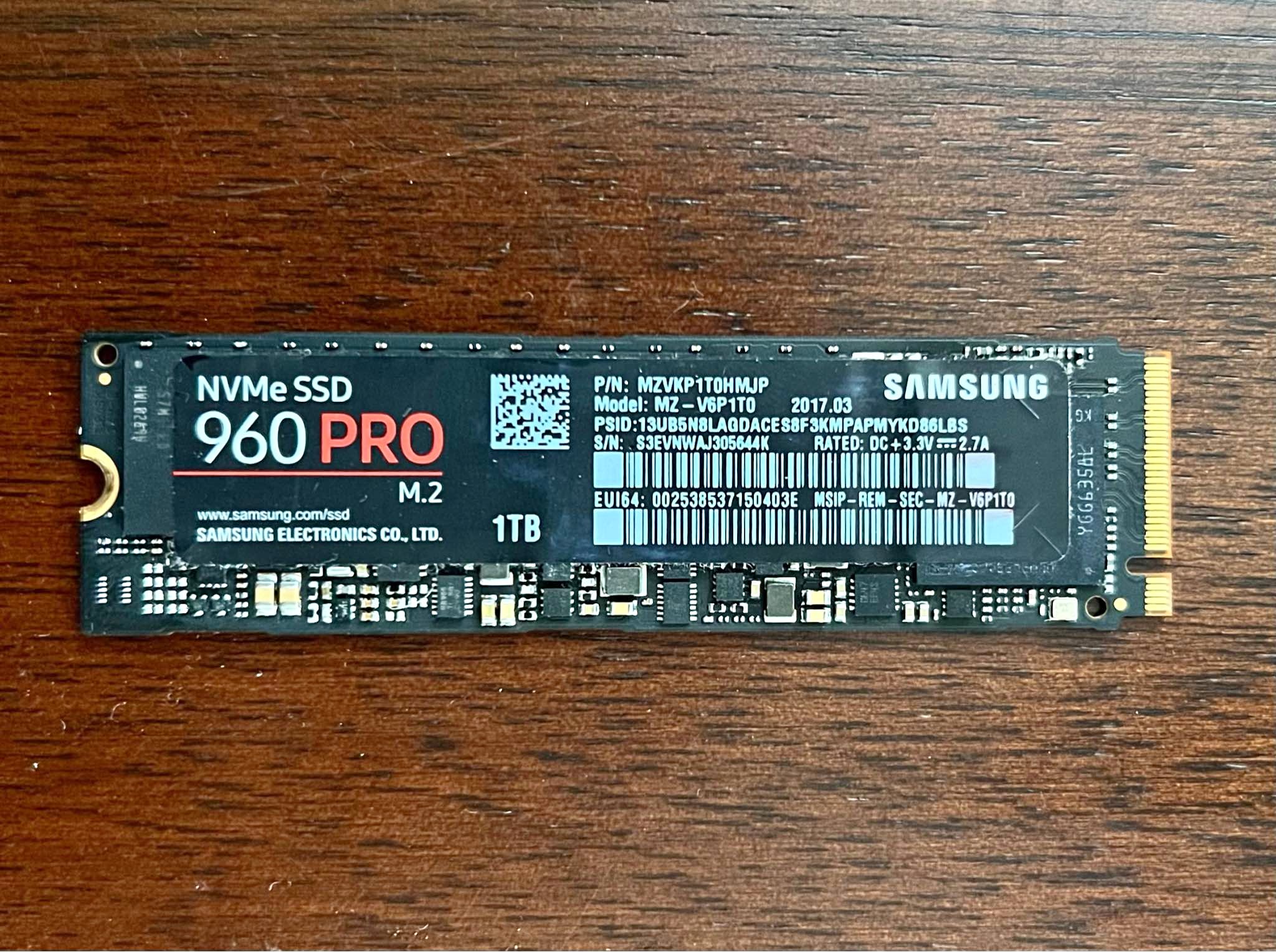 Samsung 960 PRO Series 1TB PCIe NVMe M.2 Internal SSD - Hard 