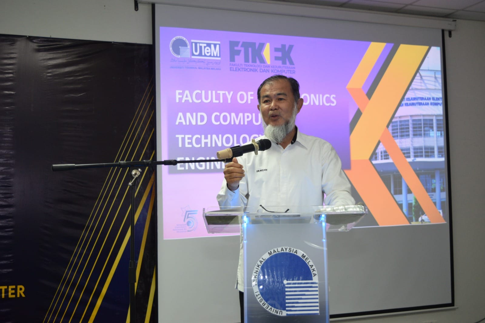 Fakulti Teknologi dan Kejuruteraan Elektronik dan Komputer - FTKEK ...