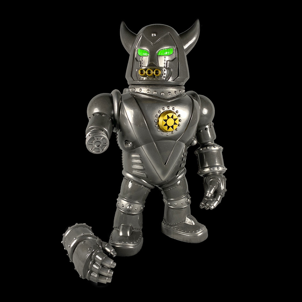 Two new SAVAGE KING by @izumonster will be at Mandarake 7th Indy