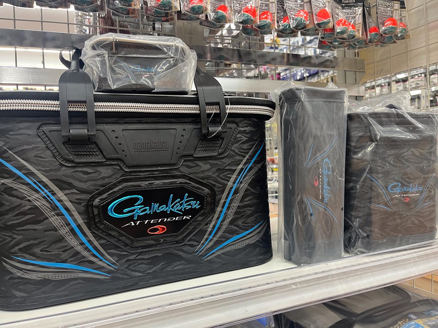 新入荷‼️ がまかつアテンダー4点セット ・セミハードバッカン40cm 