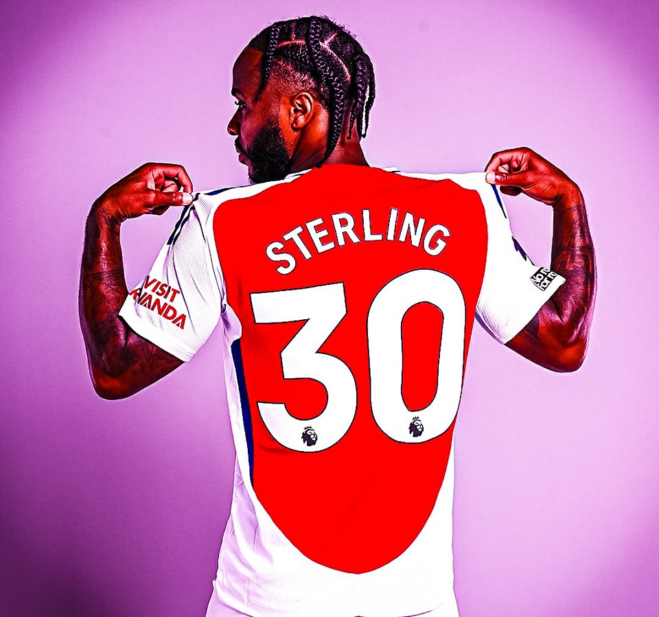 Raheem Sterling will wear the number 30 for Arsenal 📸