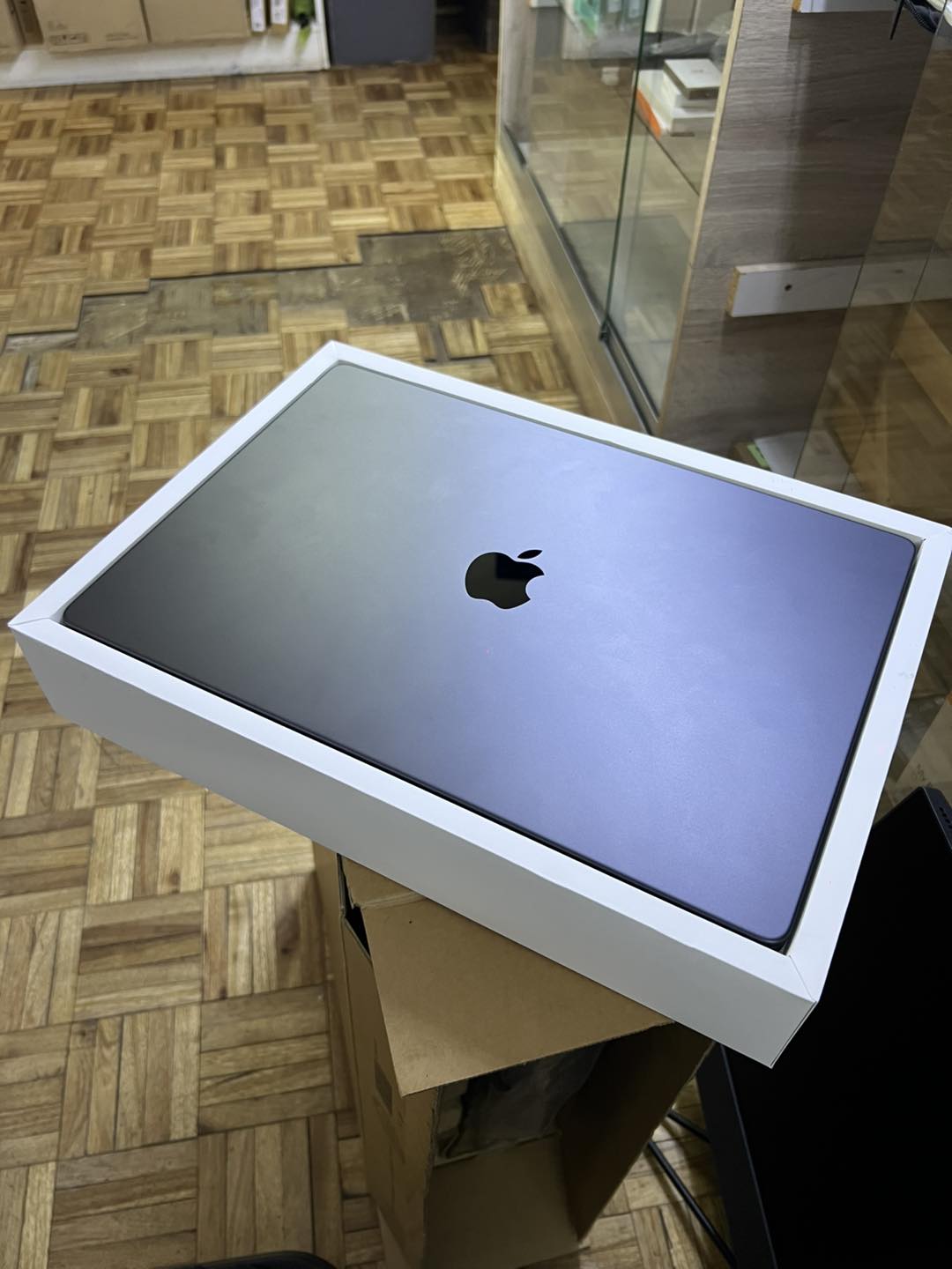 Apple MacBook Pro 14-inch , 2023 ✔️Apple M3 Max chip ✔️36GB