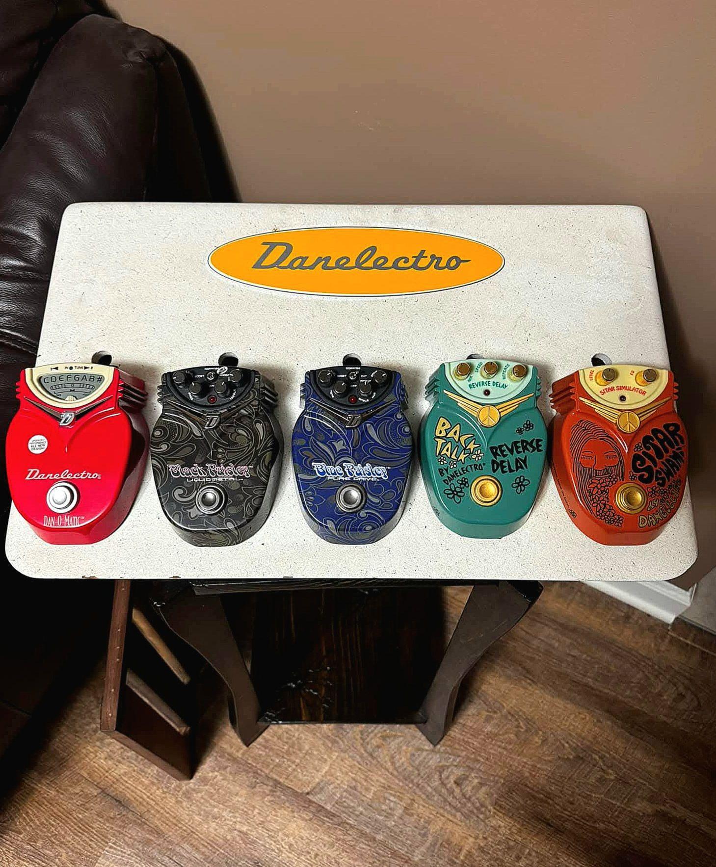 Danelectro Dan-Echo pedal added to pedalboard