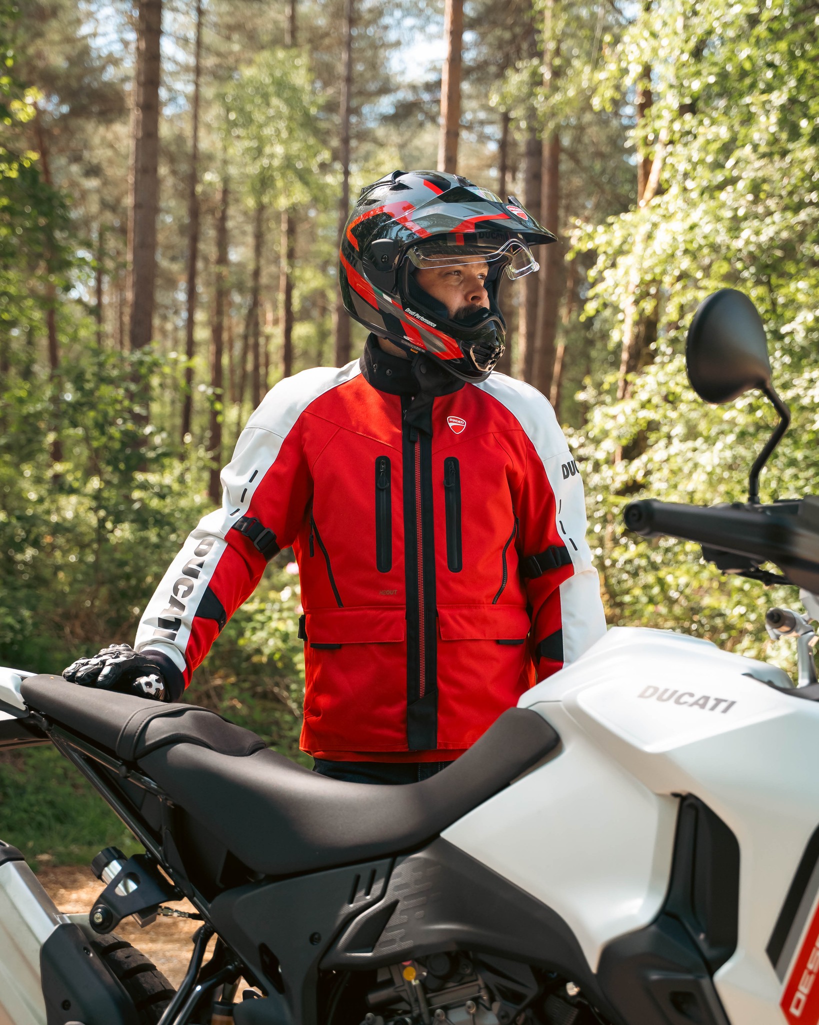 Ducati Tour C5 jacket and Strada Tour V5 helmet for desert riders