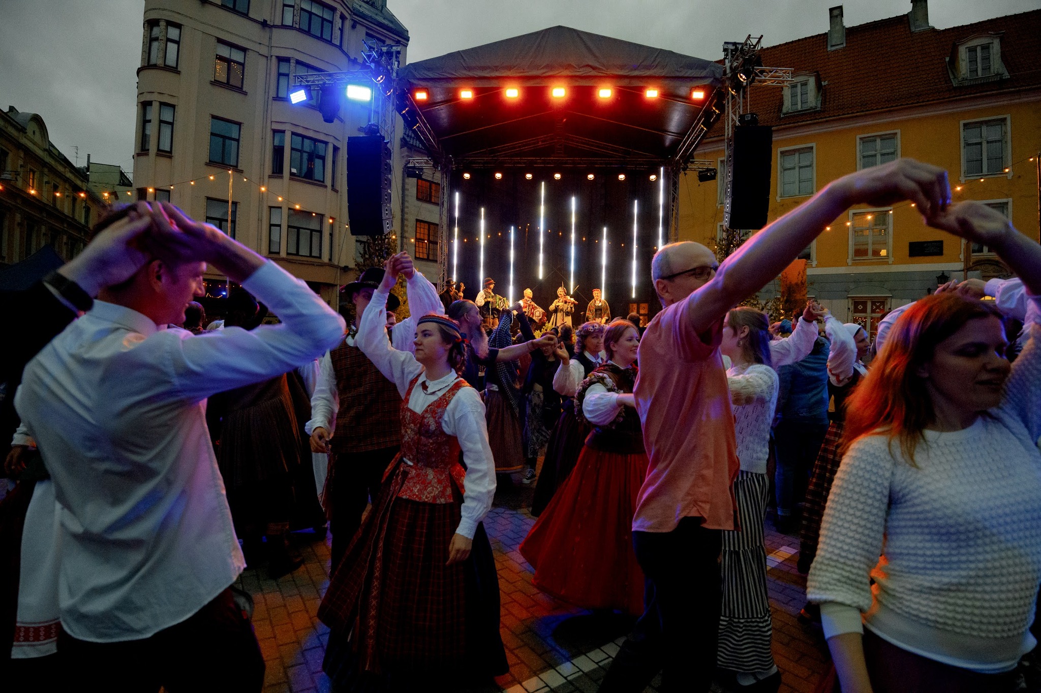 Kultūras un... - Kultūras un tautas mākslas centrs 